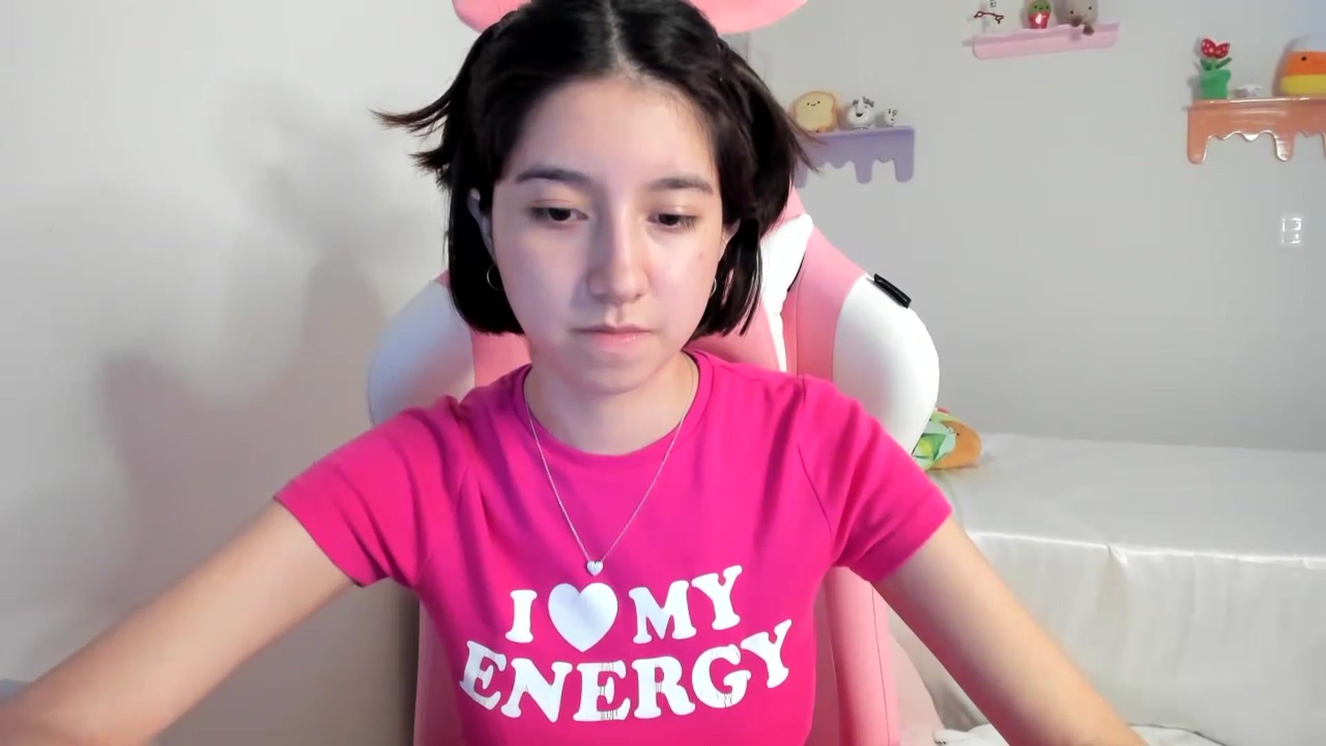 Gallery image thumbnail from Cherrycute666's myfreecams stream on, 07/04/2023, 07:35 image 4 of 20