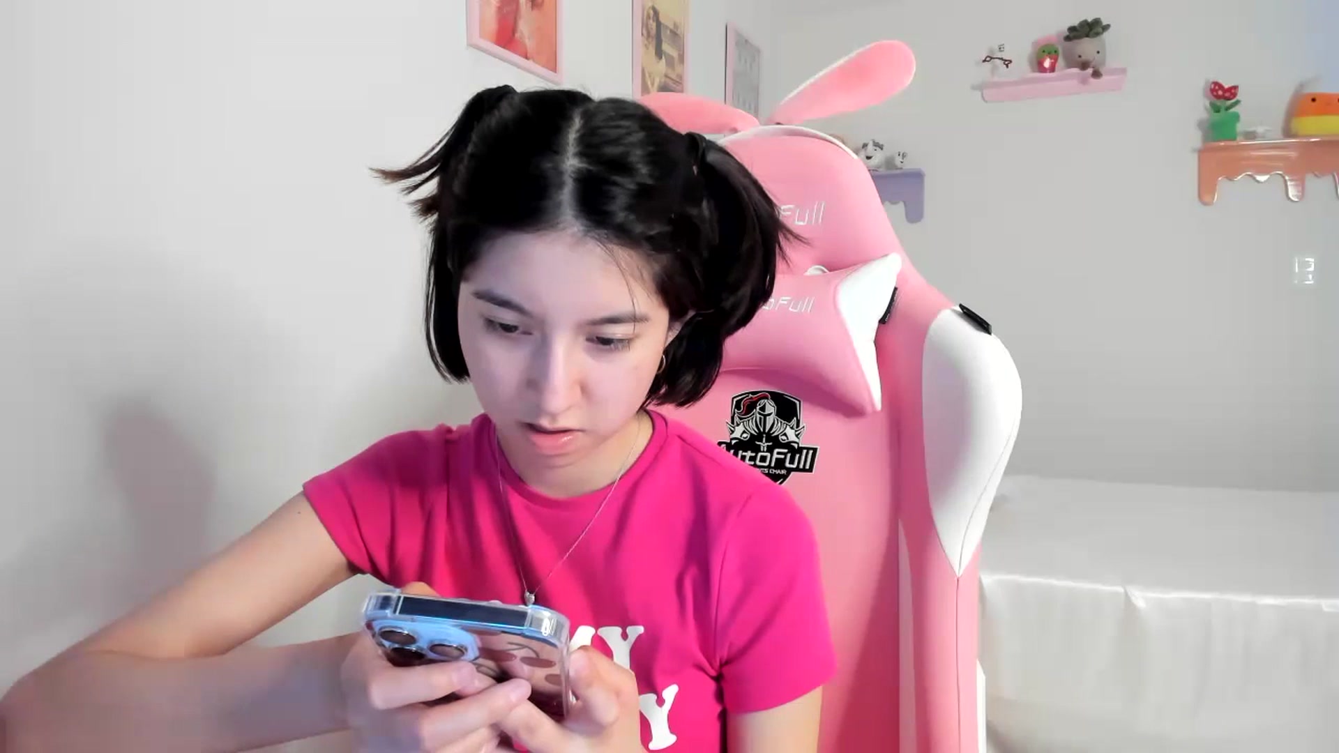 Gallery image thumbnail from Cherrycute666's myfreecams stream on, 07/04/2023, 08:17 image 8 of 20