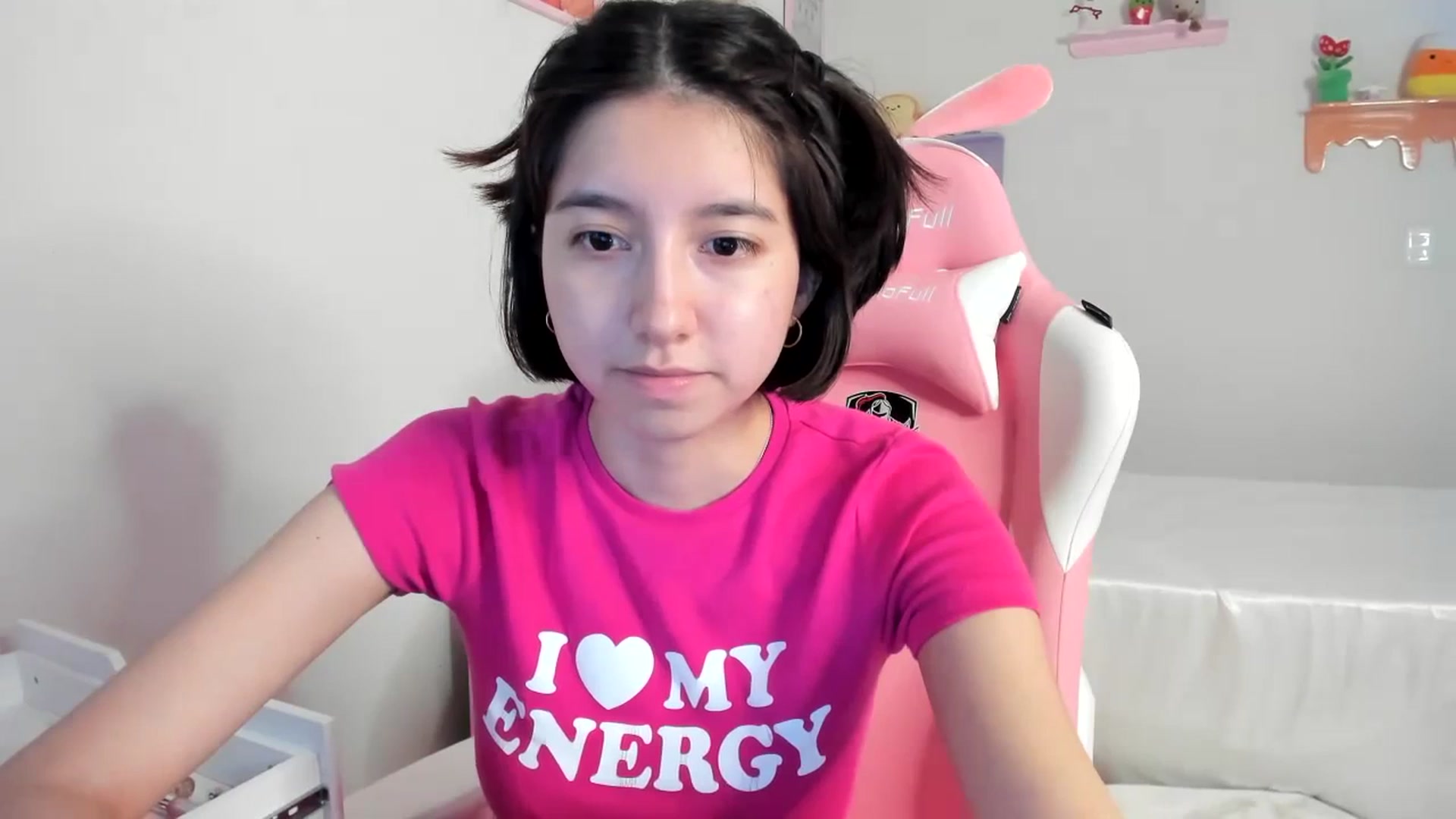Gallery image thumbnail from Cherrycute666's myfreecams stream on, 07/04/2023, 08:17 image 16 of 20