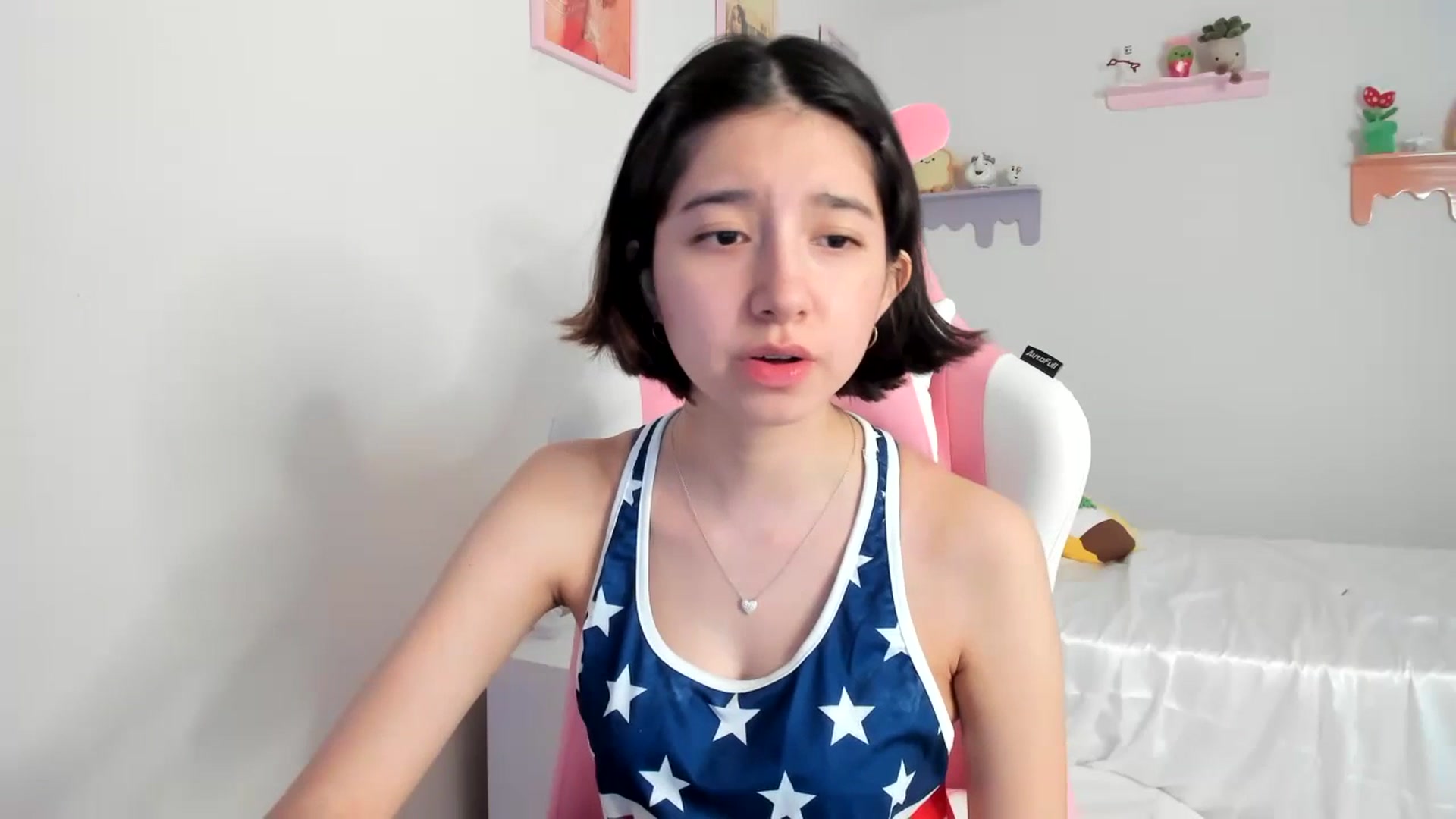 Gallery image thumbnail from Cherrycute666's myfreecams stream on, 07/05/2023, 24:05 image 3 of 20