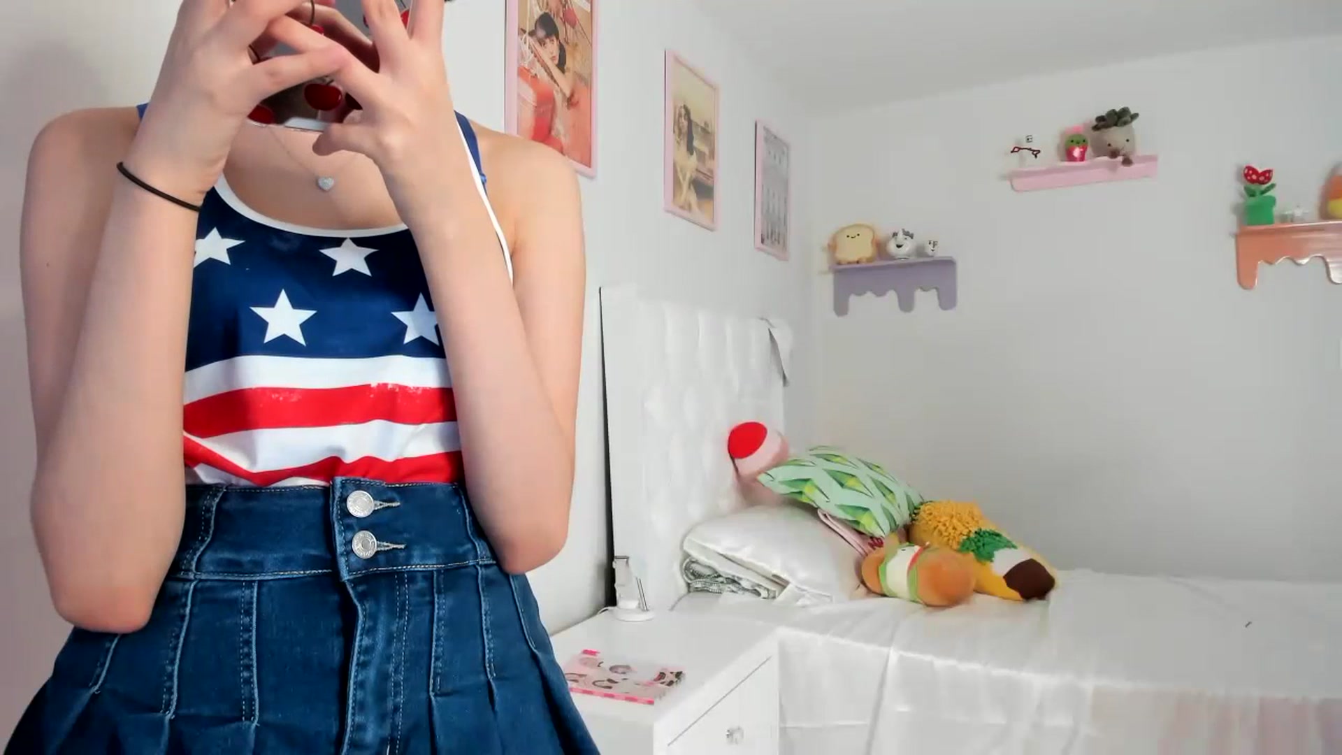 Gallery image thumbnail from Cherrycute666's myfreecams stream on, 07/05/2023, 24:05 image 7 of 20