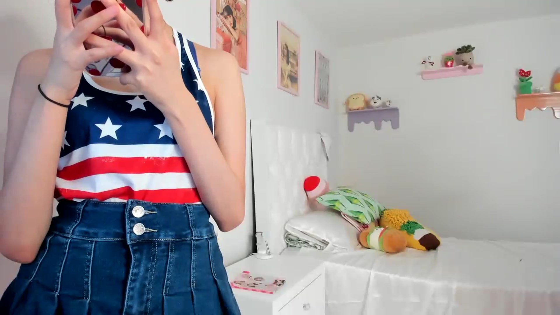 Gallery image thumbnail from Cherrycute666's myfreecams stream on, 07/05/2023, 24:05 image 6 of 20