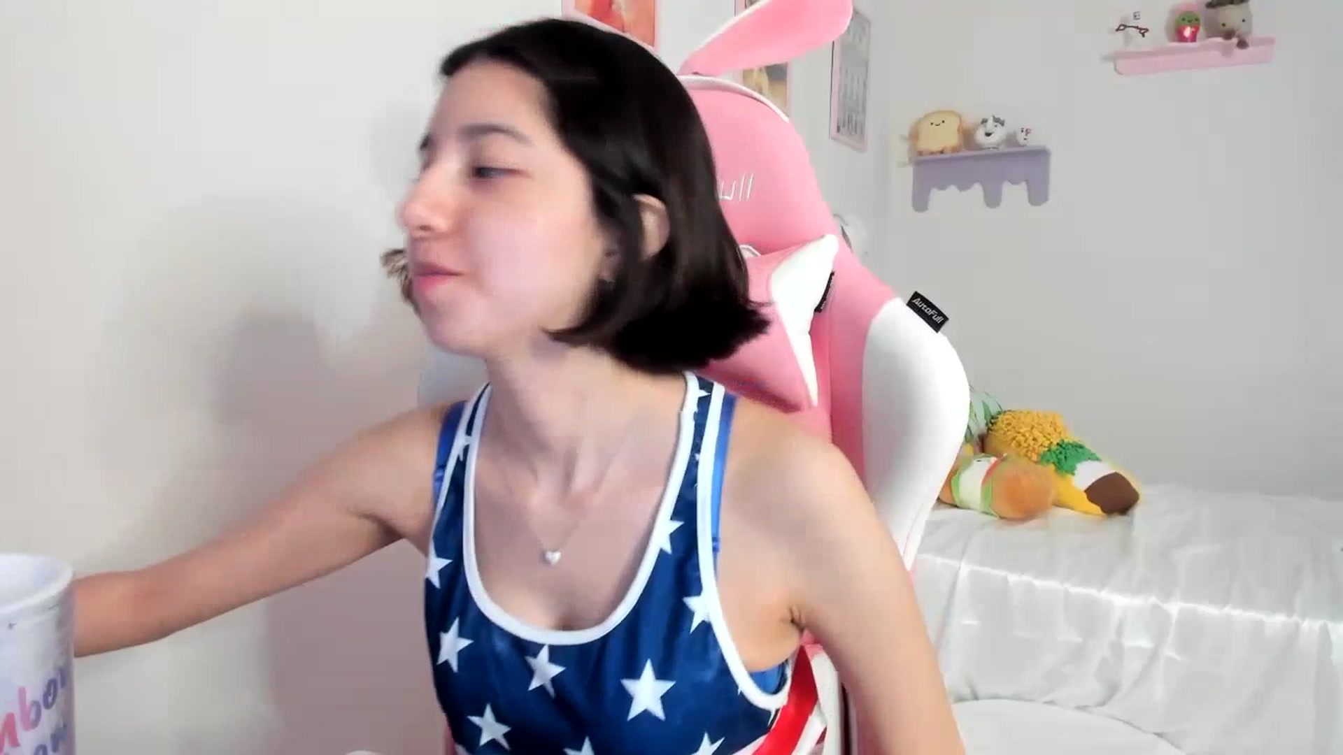 Gallery image thumbnail from Cherrycute666's myfreecams stream on, 07/05/2023, 24:05 image 18 of 20