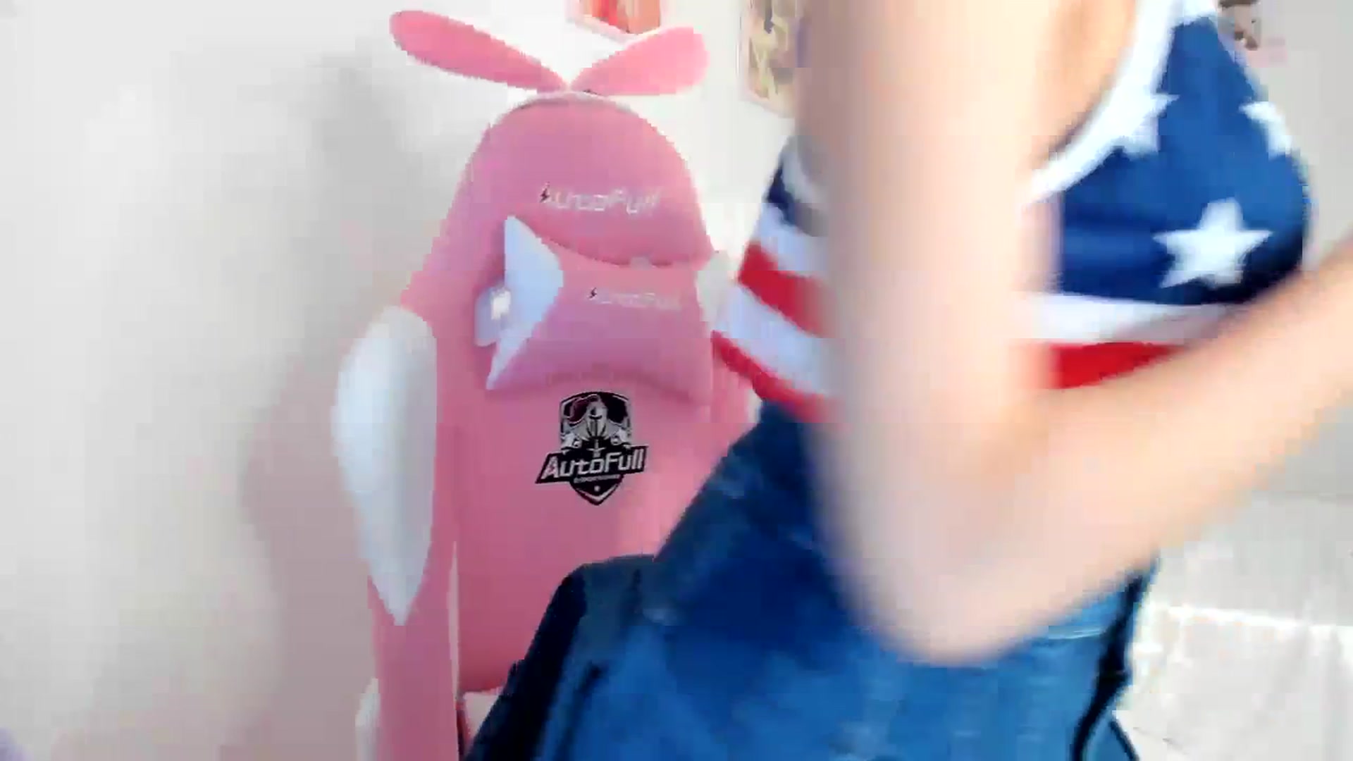Gallery image thumbnail from Cherrycute666's myfreecams stream on, 07/05/2023, 24:05 image 17 of 20