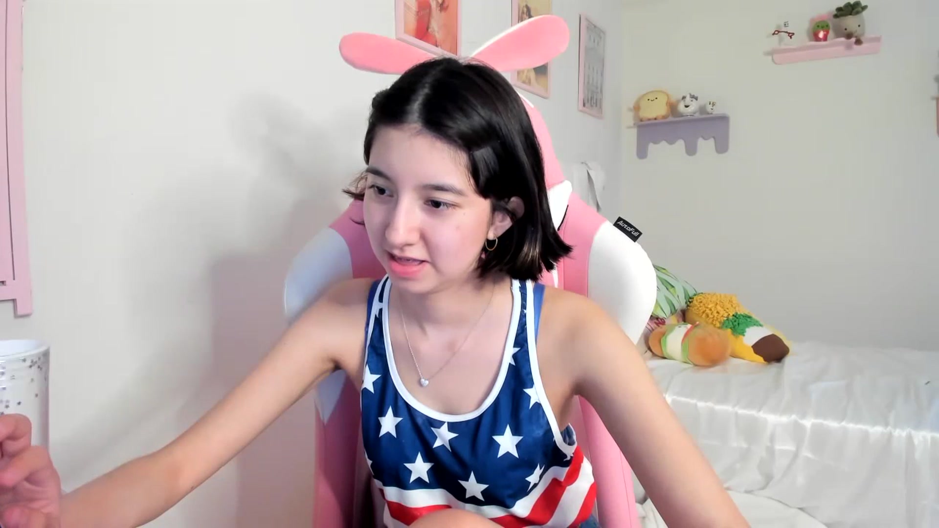 Gallery image thumbnail from Cherrycute666's myfreecams stream on, 07/05/2023, 01:32 image 14 of 20