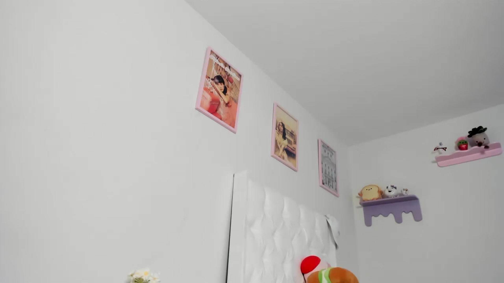 Gallery image thumbnail from Cherrycute666's myfreecams stream on, 07/05/2023, 03:39 image 5 of 20