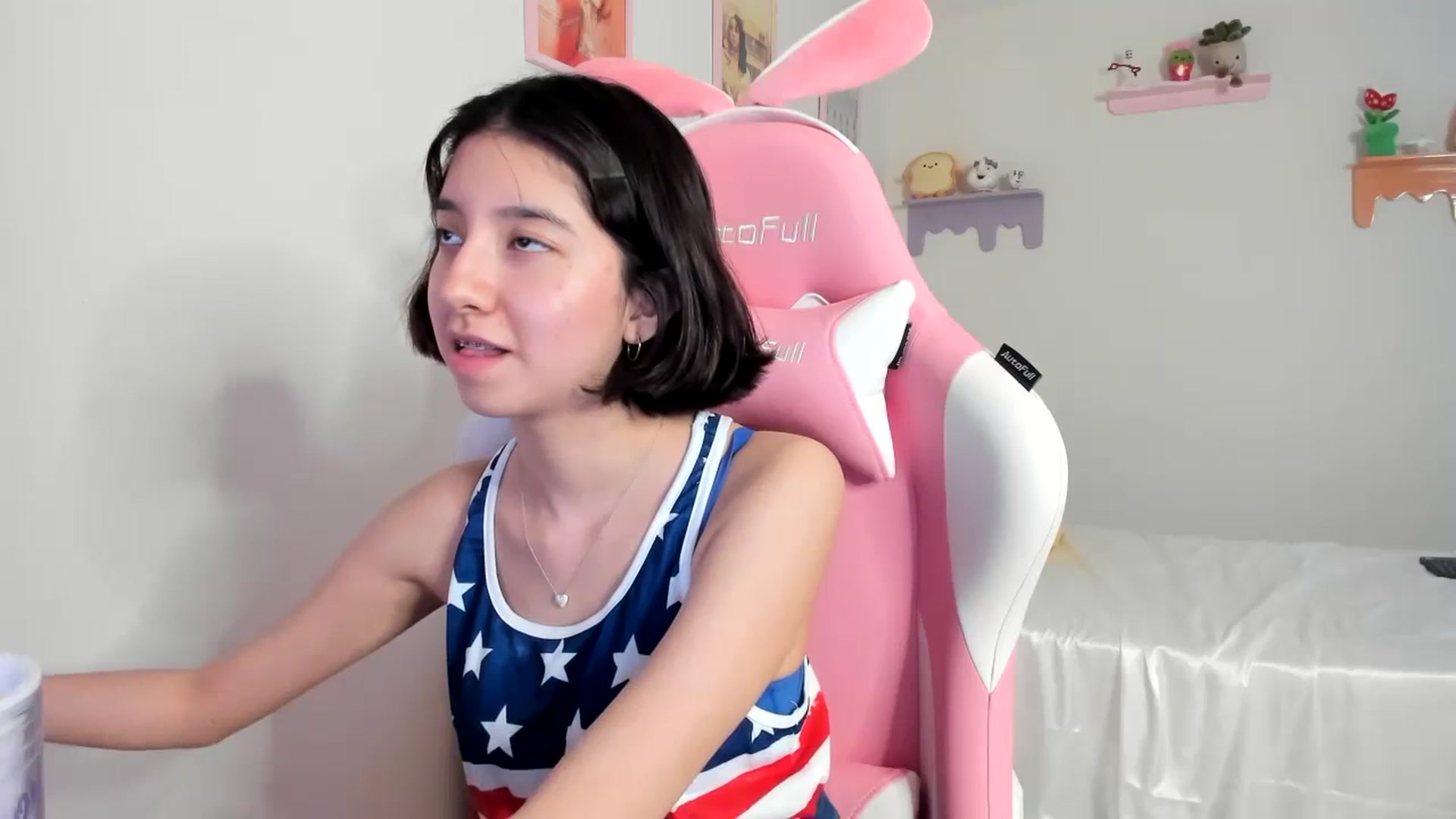 Gallery image thumbnail from Cherrycute666's myfreecams stream on, 07/05/2023, 03:39 image 16 of 20