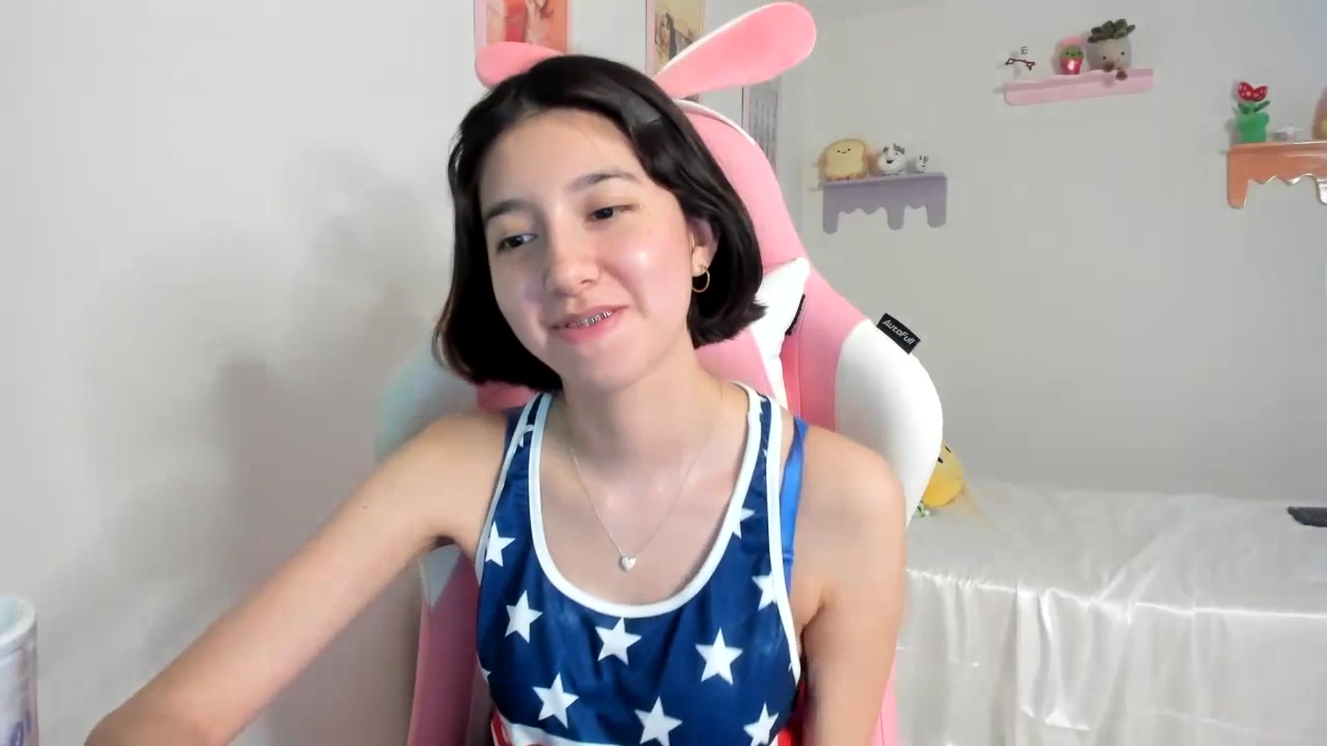 Gallery image thumbnail from Cherrycute666's myfreecams stream on, 07/05/2023, 03:39 image 13 of 20