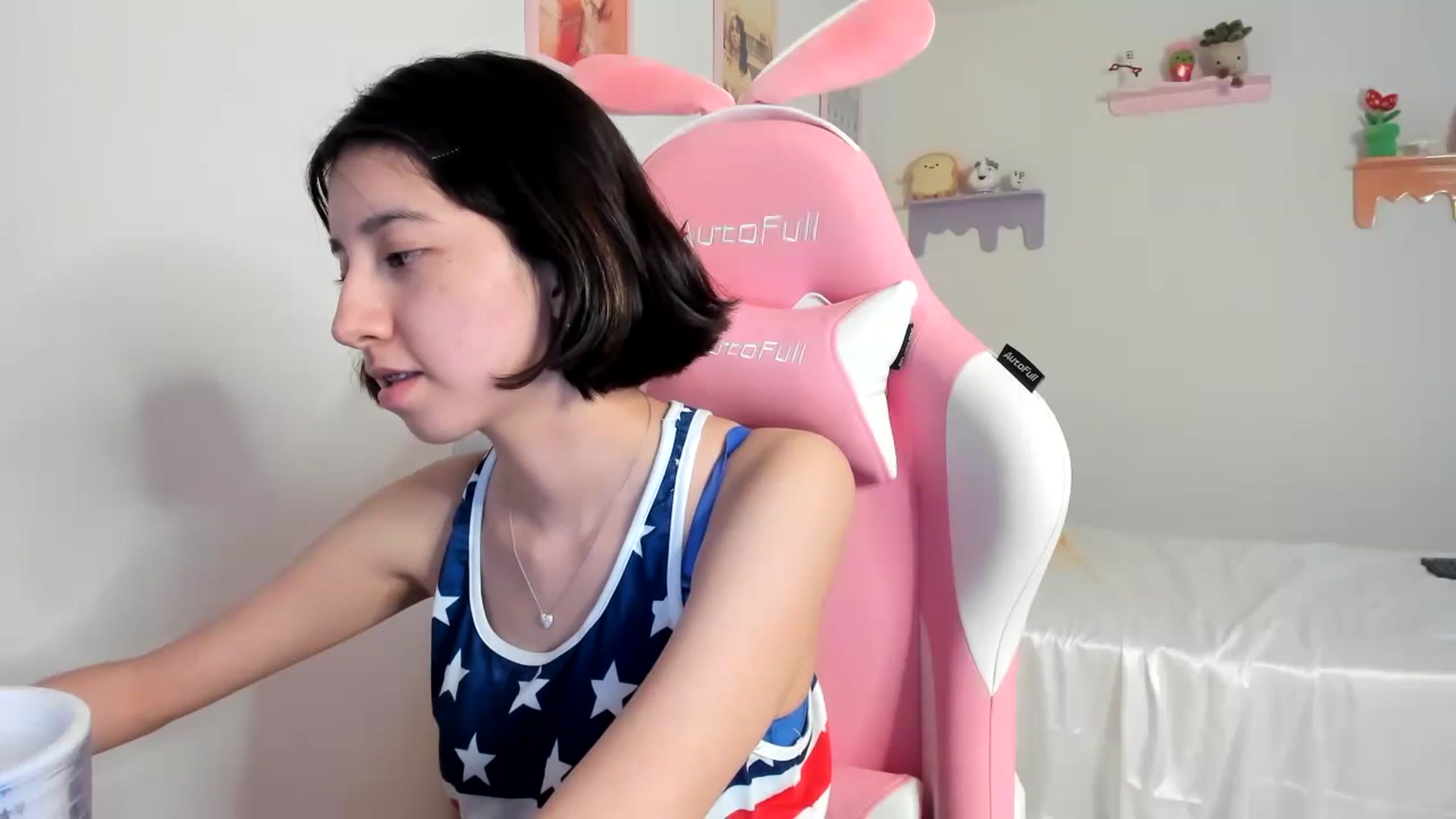 Gallery image thumbnail from Cherrycute666's myfreecams stream on, 07/05/2023, 03:39 image 18 of 20