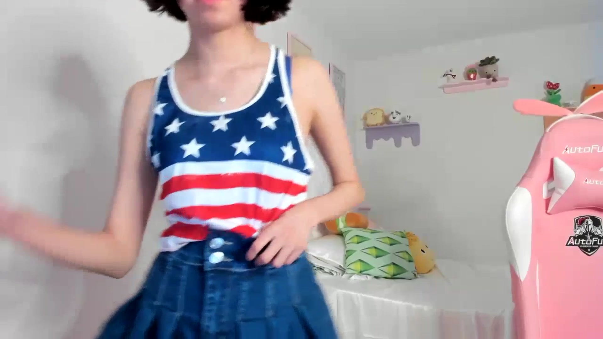 Gallery image thumbnail from Cherrycute666's myfreecams stream on, 07/05/2023, 03:56 image 15 of 20