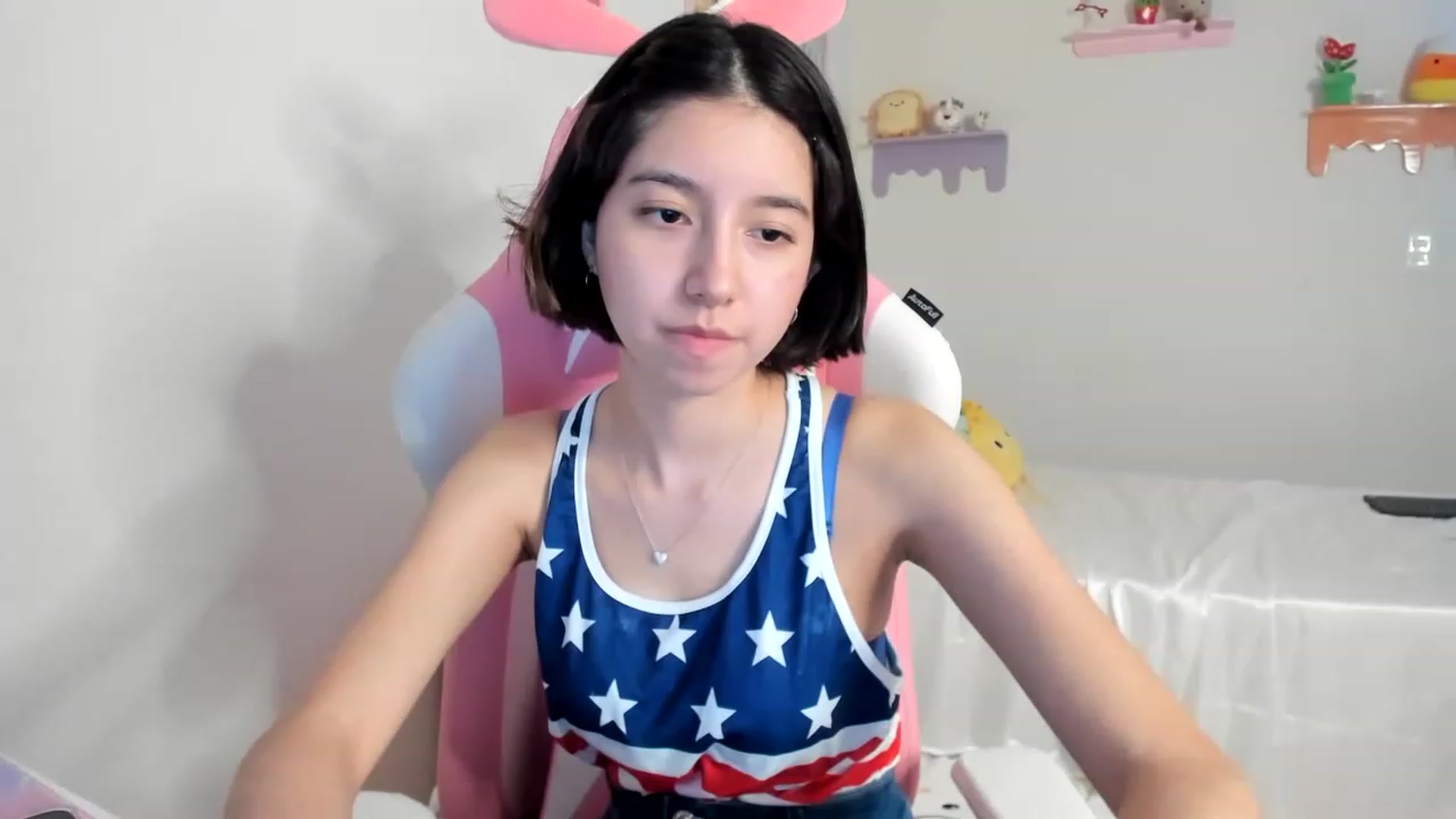 Gallery image thumbnail from Cherrycute666's myfreecams stream on, 07/05/2023, 04:46 image 6 of 20