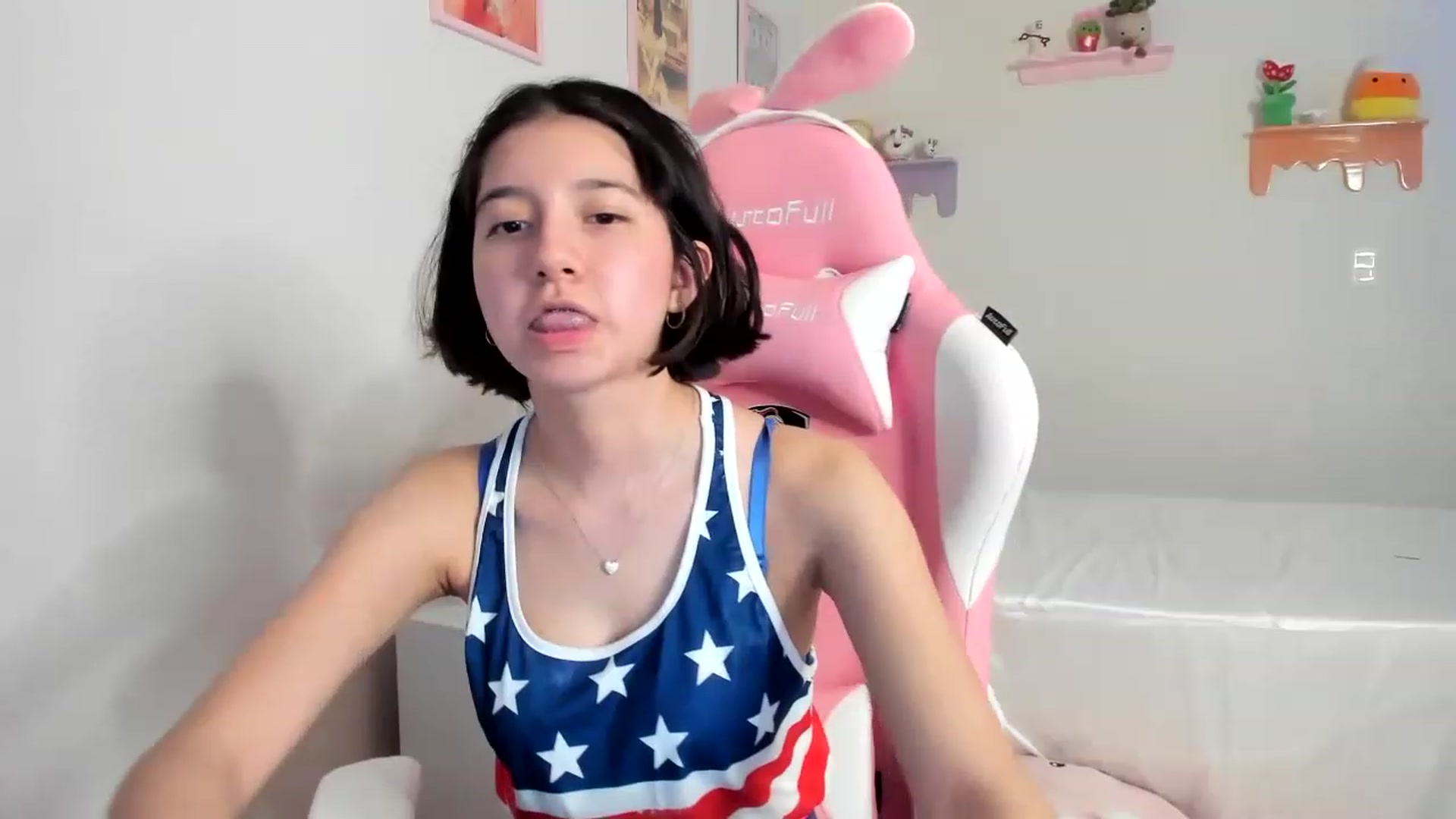 Gallery image thumbnail from Cherrycute666's myfreecams stream on, 07/05/2023, 07:19 image 17 of 20