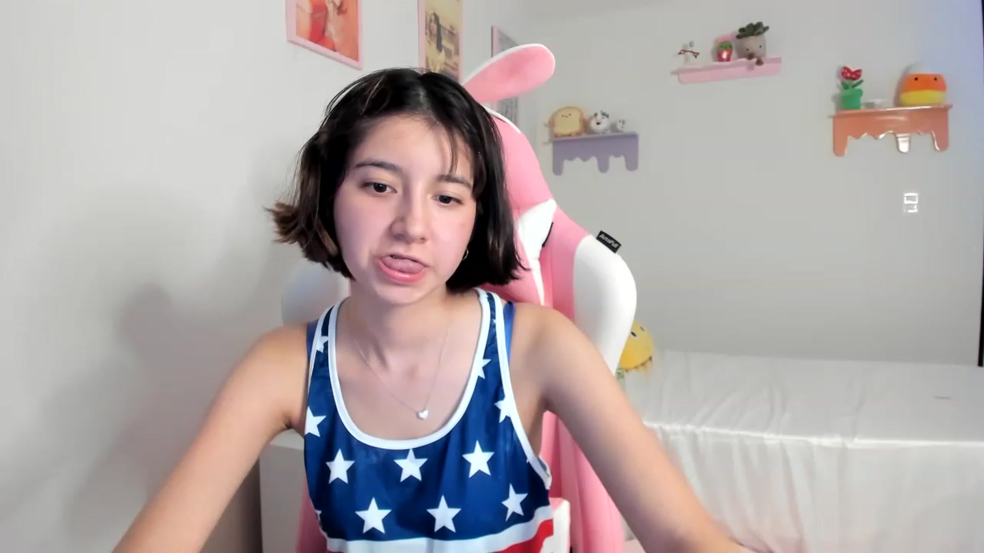 Gallery image thumbnail from Cherrycute666's myfreecams stream on, 07/05/2023, 07:19 image 15 of 20