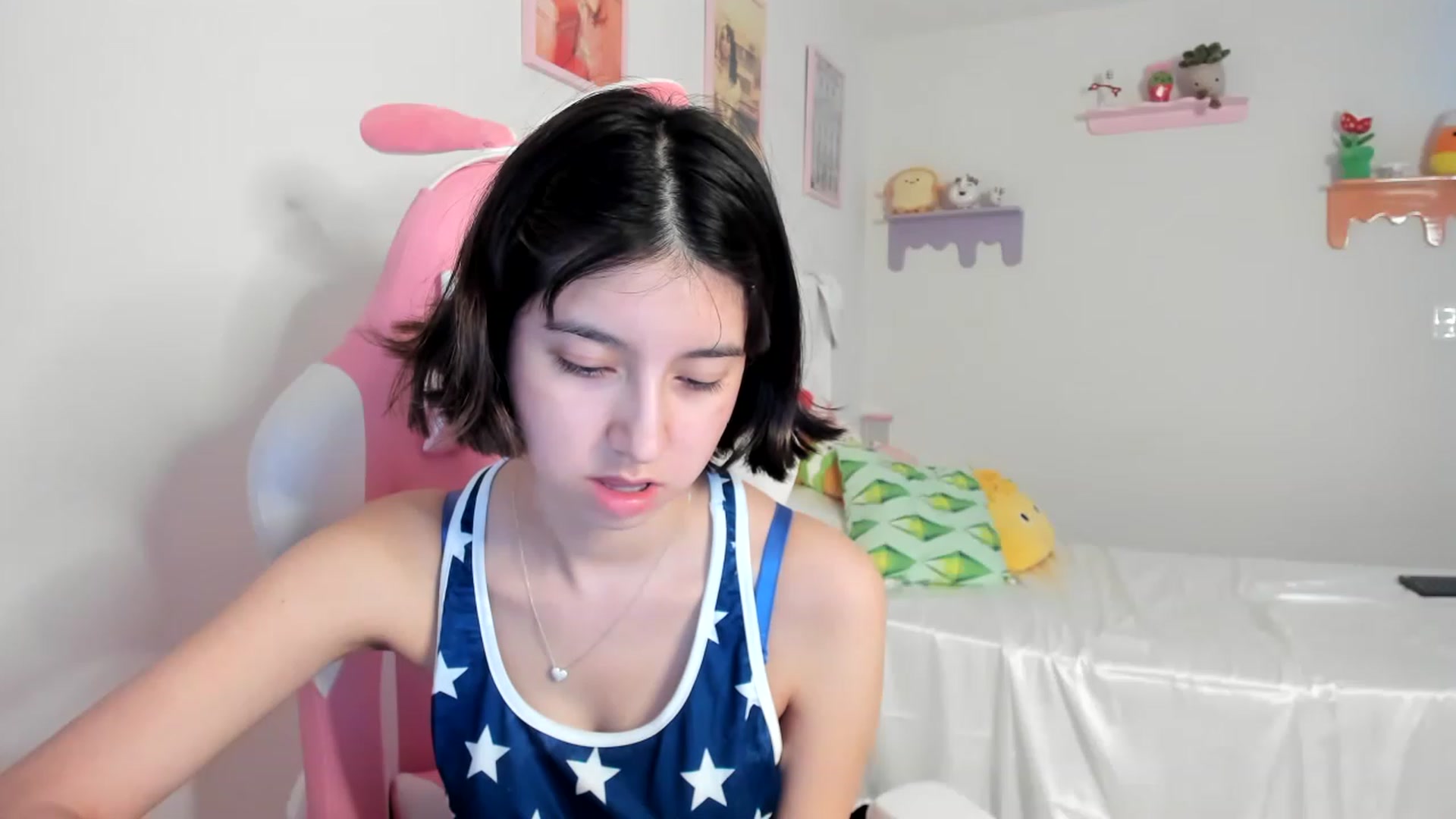 Gallery image thumbnail from Cherrycute666's myfreecams stream on, 07/05/2023, 07:19 image 4 of 20