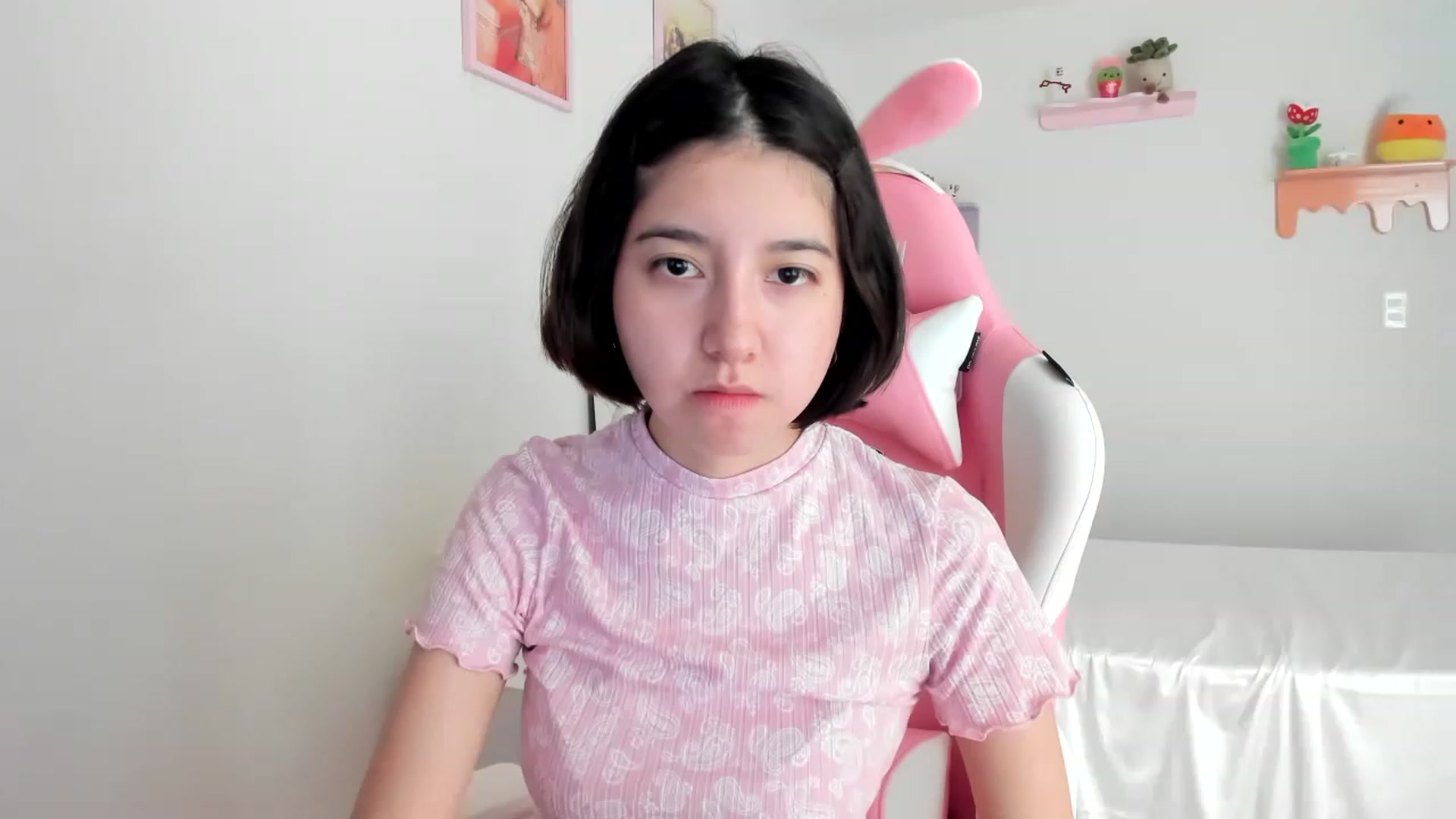 Gallery image thumbnail from Cherrycute666's myfreecams stream on, 07/05/2023, 20:51 image 4 of 20