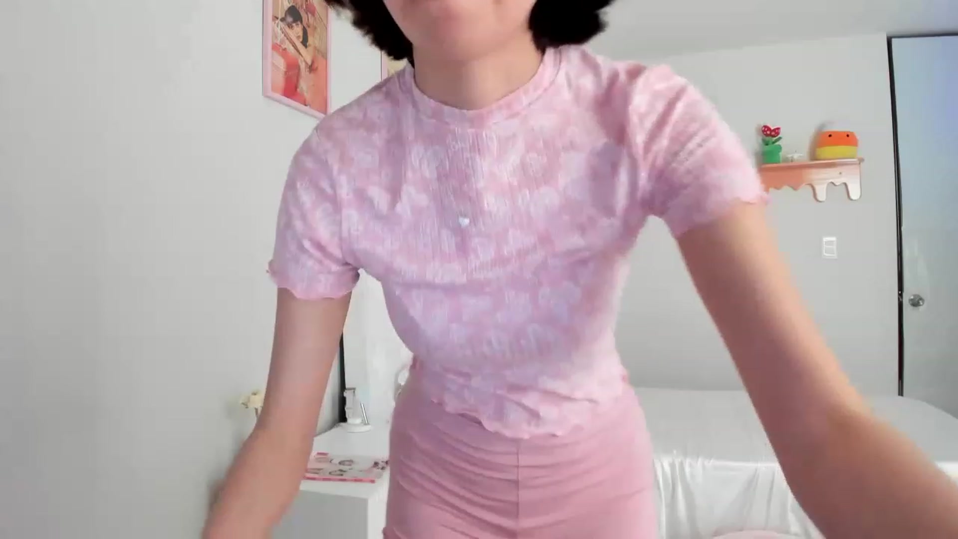 Gallery image thumbnail from Cherrycute666's myfreecams stream on, 07/05/2023, 20:51 image 7 of 20