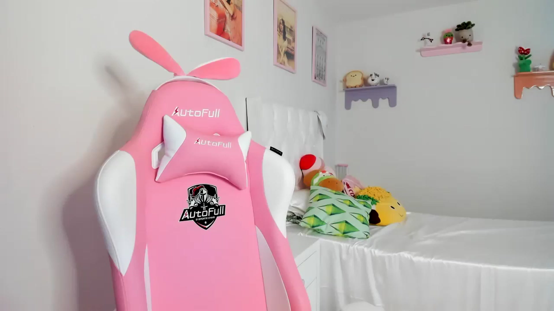 Gallery image thumbnail from Cherrycute666's myfreecams stream on, 07/05/2023, 22:42 image 20 of 20