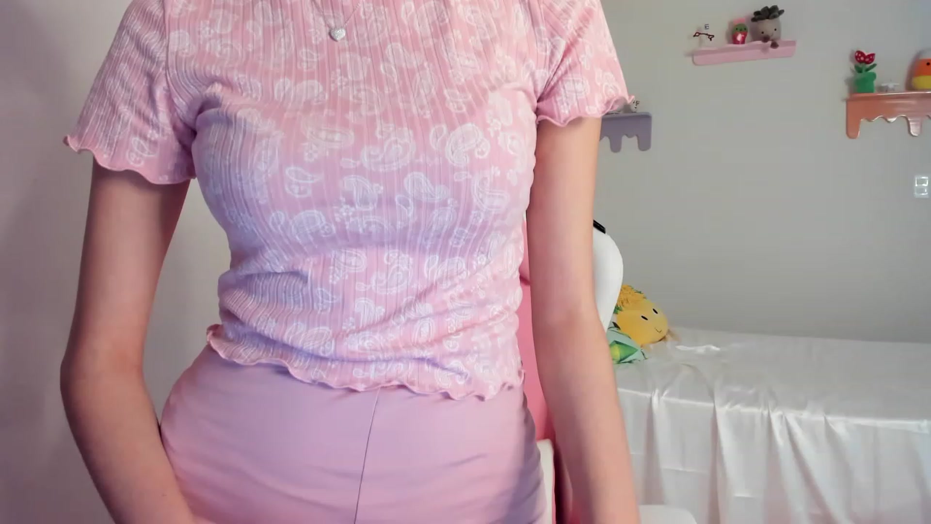 Gallery image thumbnail from Cherrycute666's myfreecams stream on, 07/05/2023, 22:42 image 16 of 20