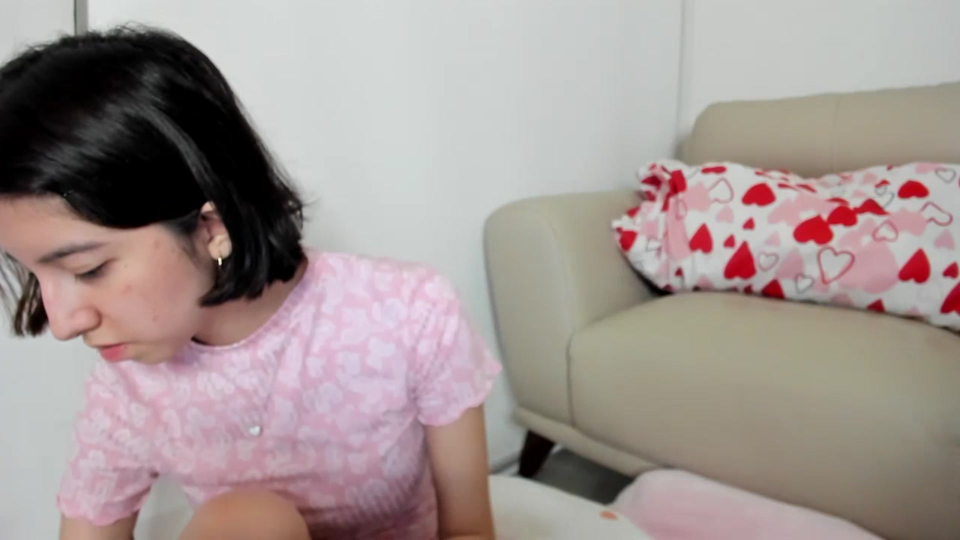 Gallery image thumbnail from Cherrycute666's myfreecams stream on, 07/06/2023, 24:05 image 15 of 20