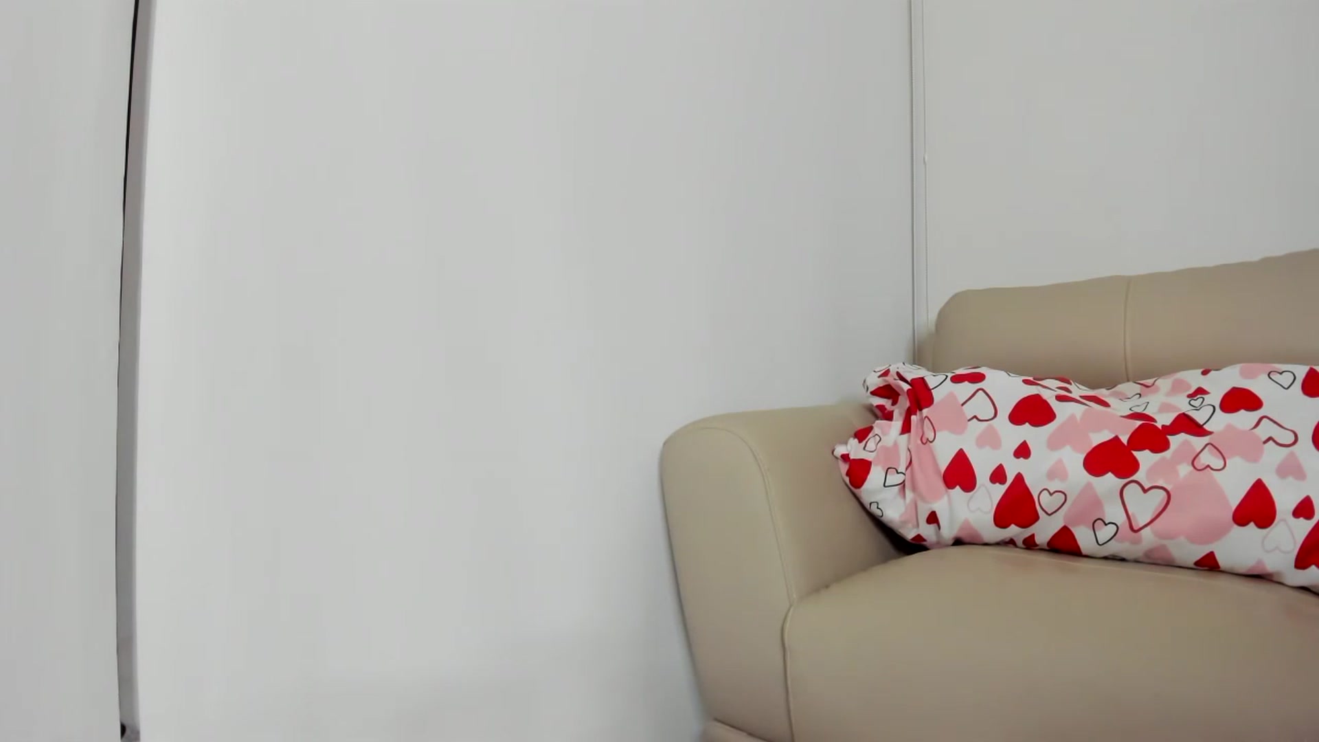 Gallery image thumbnail from Cherrycute666's myfreecams stream on, 07/06/2023, 24:05 image 1 of 20