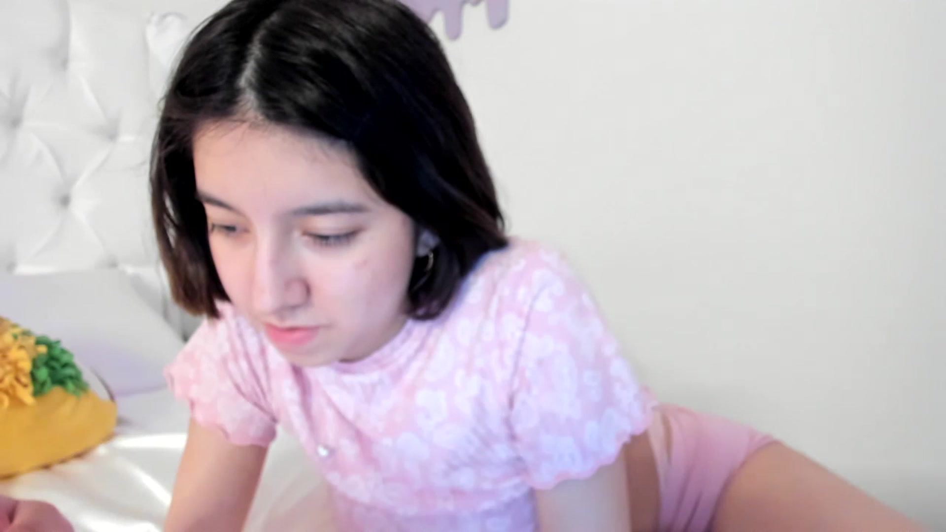 Gallery image thumbnail from Cherrycute666's myfreecams stream on, 07/06/2023, 04:40 image 19 of 20