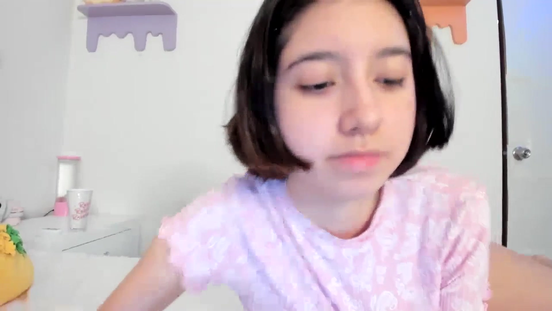 Gallery image thumbnail from Cherrycute666's myfreecams stream on, 07/06/2023, 06:40 image 2 of 20