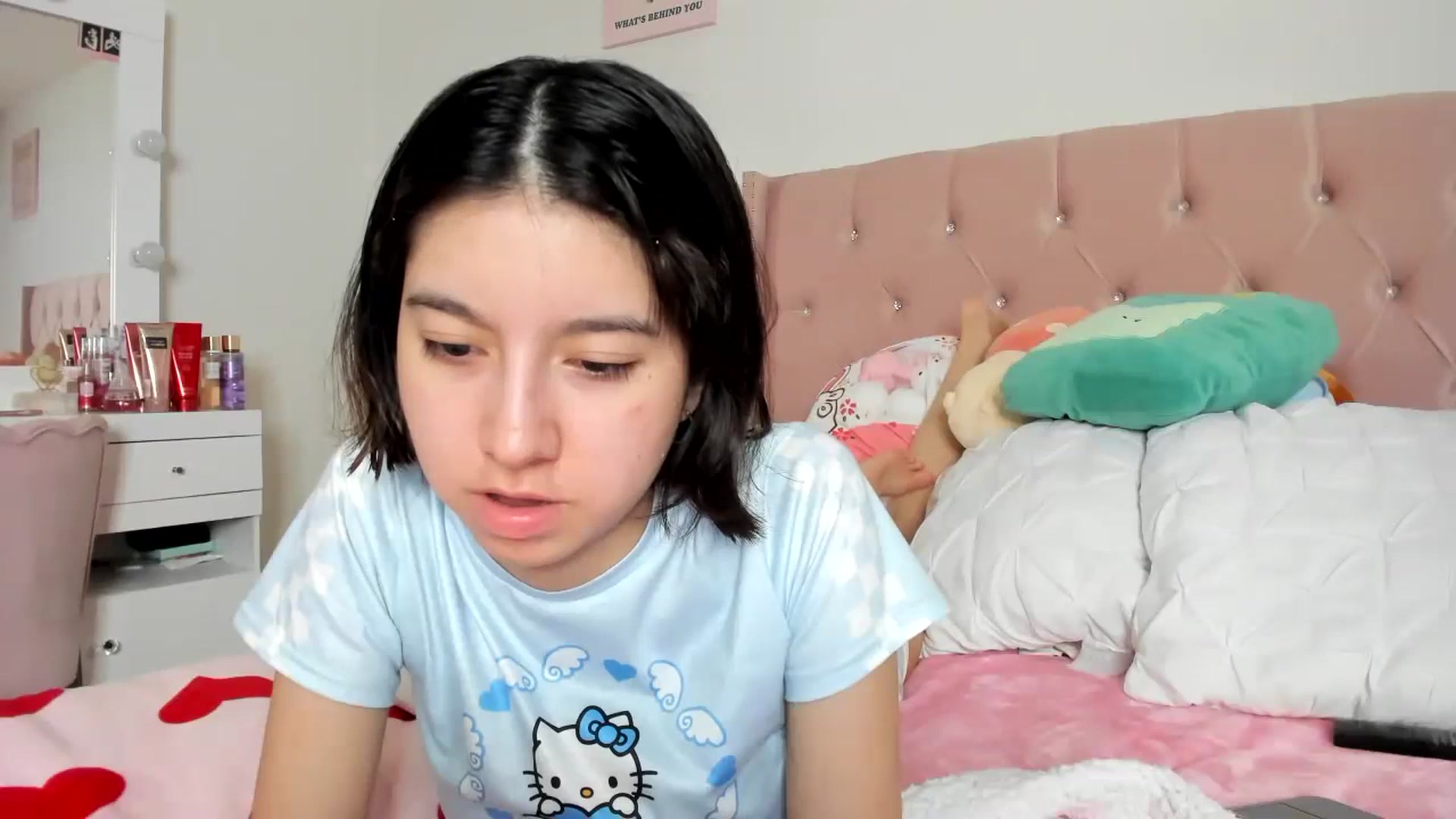 Gallery image thumbnail from Cherrycute666's myfreecams stream on, 07/06/2023, 08:53 image 6 of 20