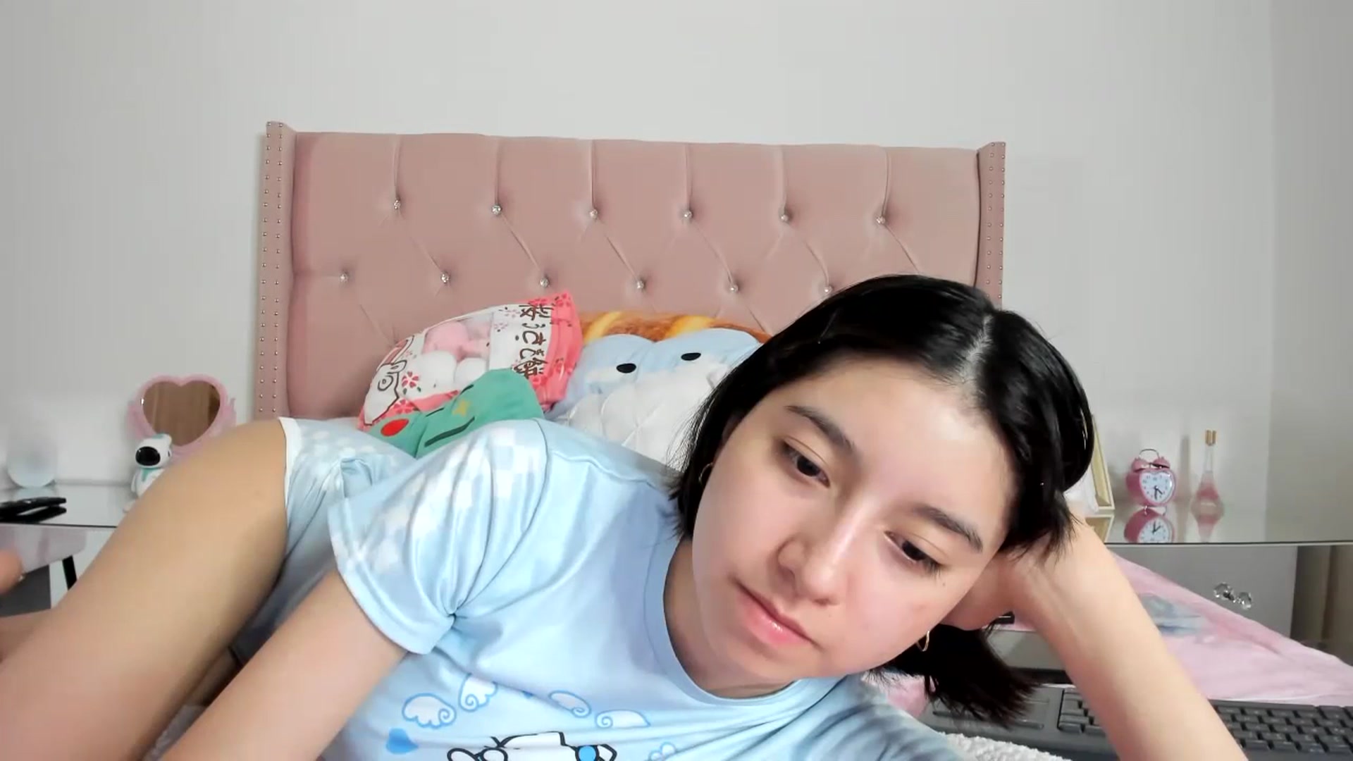 Gallery image thumbnail from Cherrycute666's myfreecams stream on, 07/06/2023, 08:53 image 4 of 20
