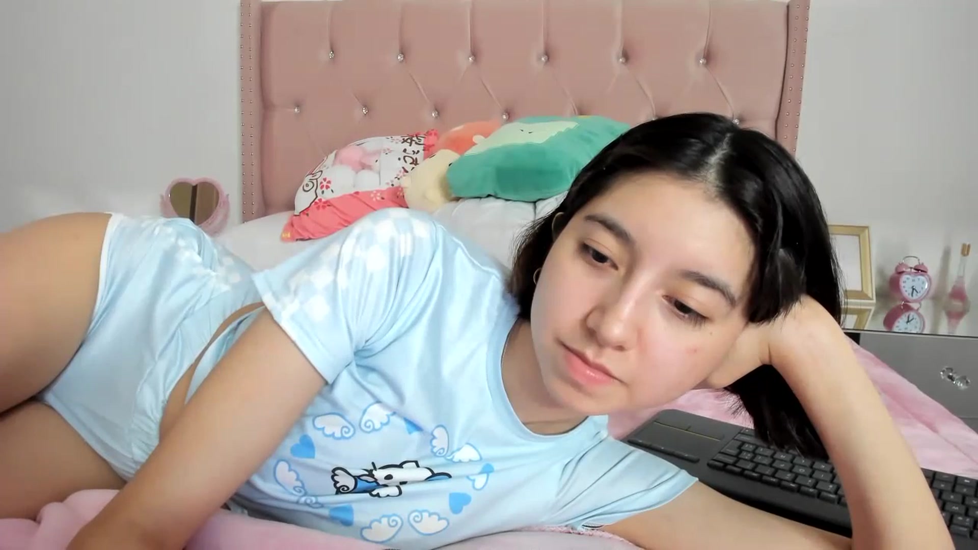 Gallery image thumbnail from Cherrycute666's myfreecams stream on, 07/06/2023, 08:53 image 20 of 20