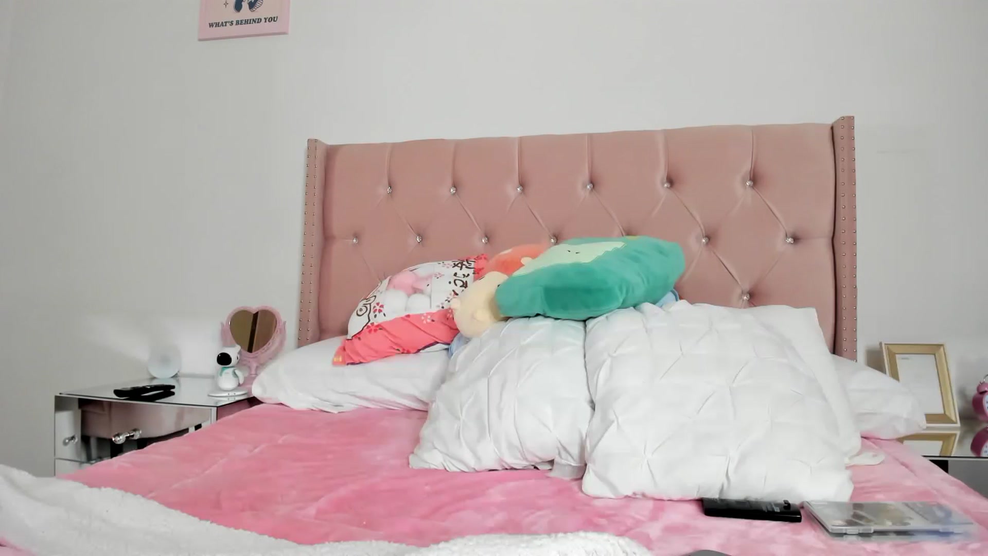 Gallery image thumbnail from Cherrycute666's myfreecams stream on, 07/06/2023, 08:53 image 14 of 20