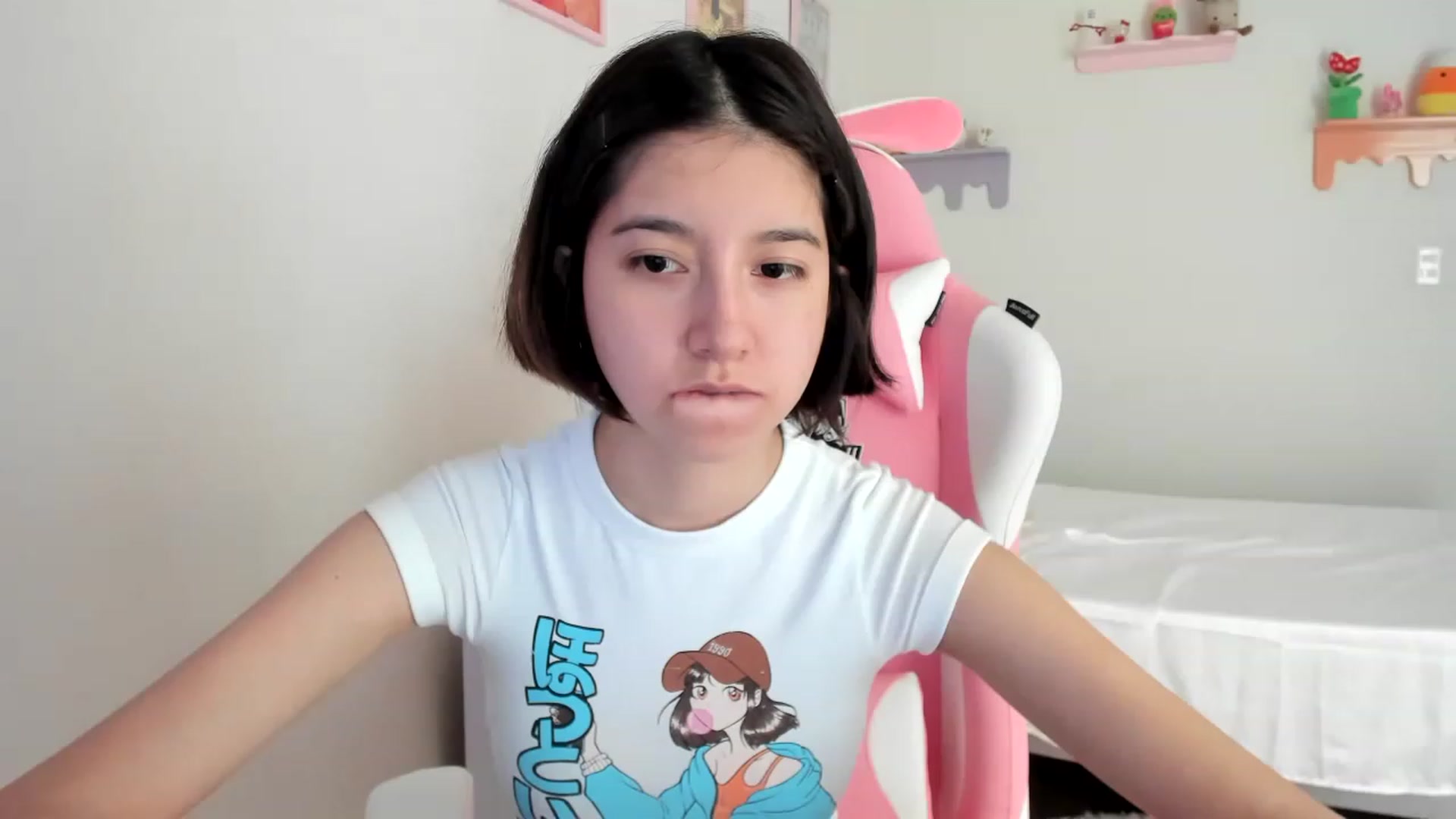 Gallery image thumbnail from Cherrycute666's myfreecams stream on, 07/06/2023, 21:35 image 9 of 20