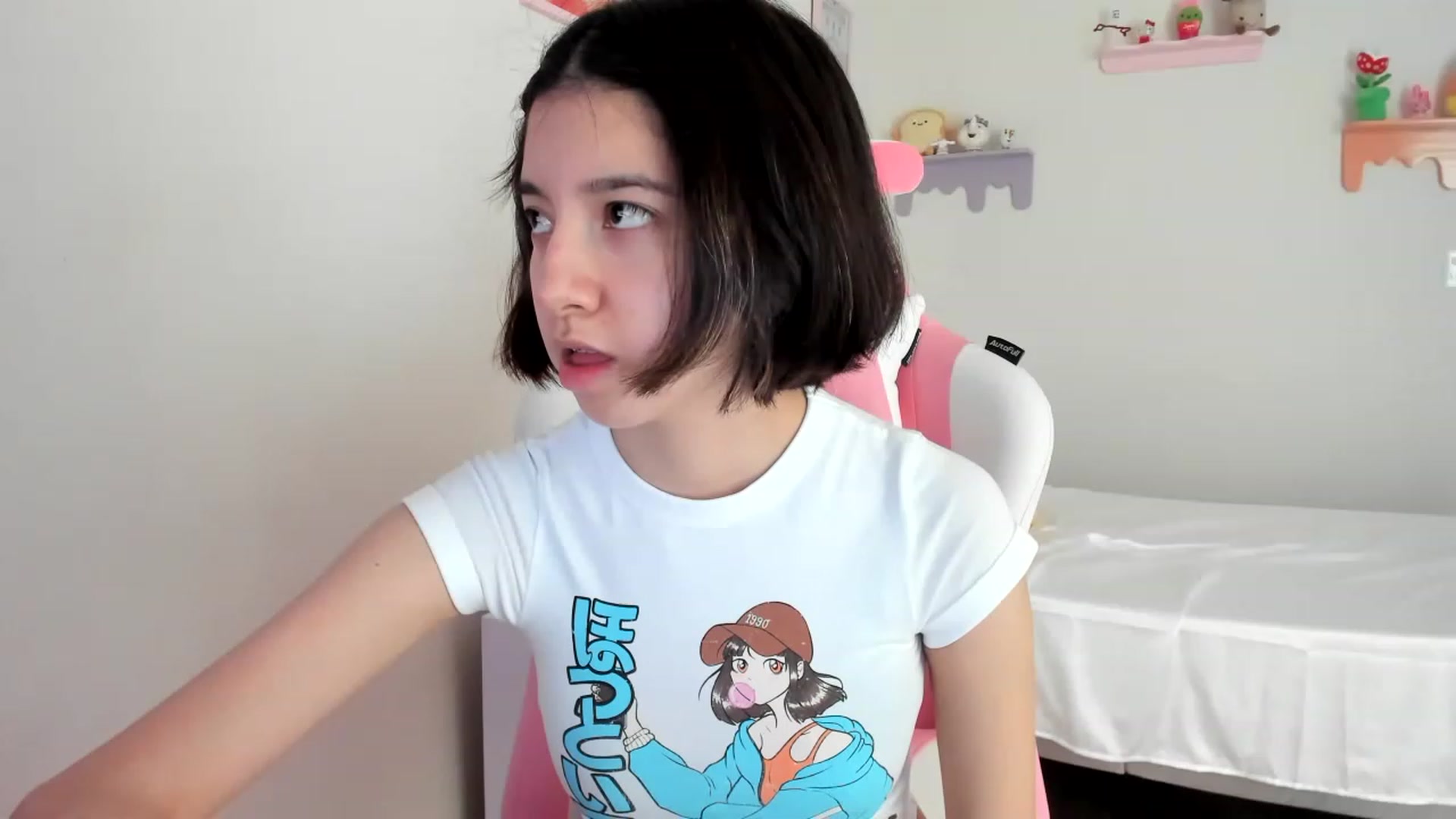 Gallery image thumbnail from Cherrycute666's myfreecams stream on, 07/06/2023, 21:35 image 4 of 20