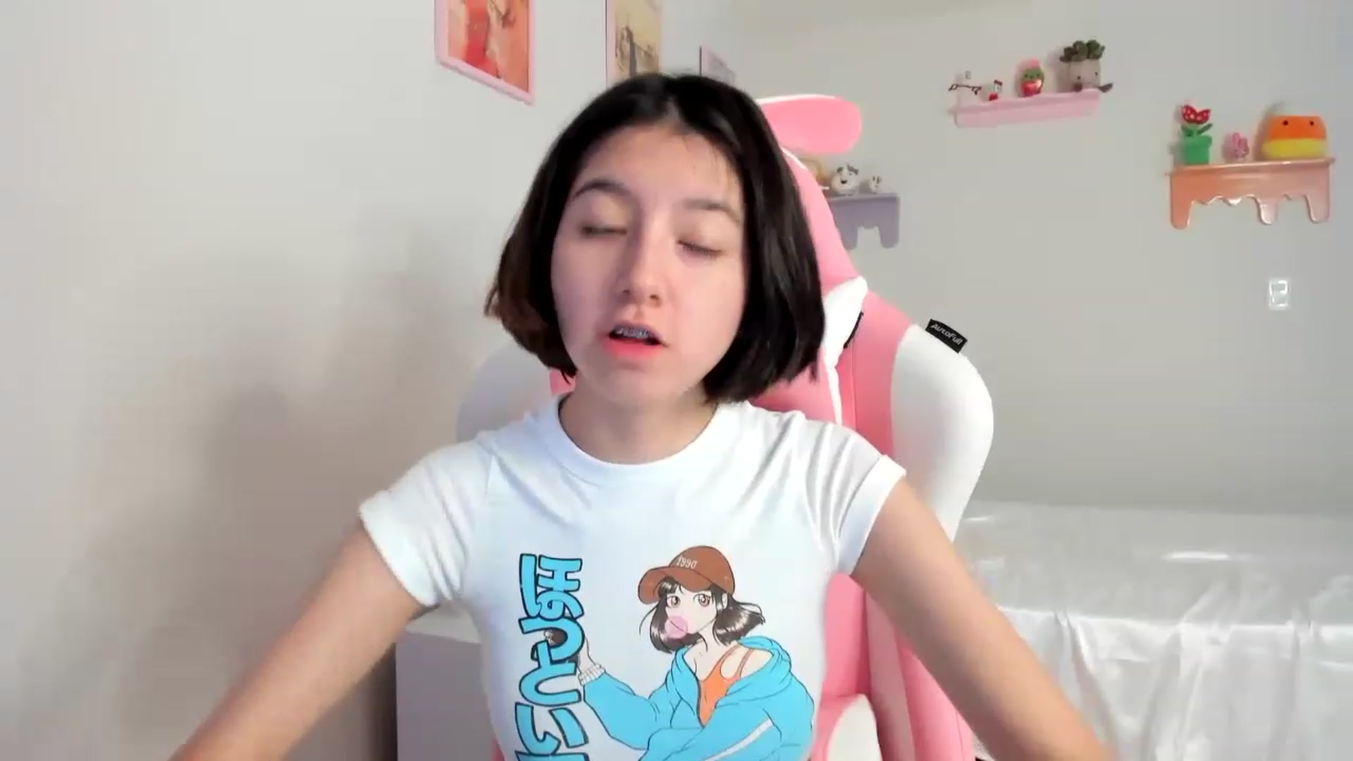 Gallery image thumbnail from Cherrycute666's myfreecams stream on, 07/06/2023, 22:47 image 7 of 20