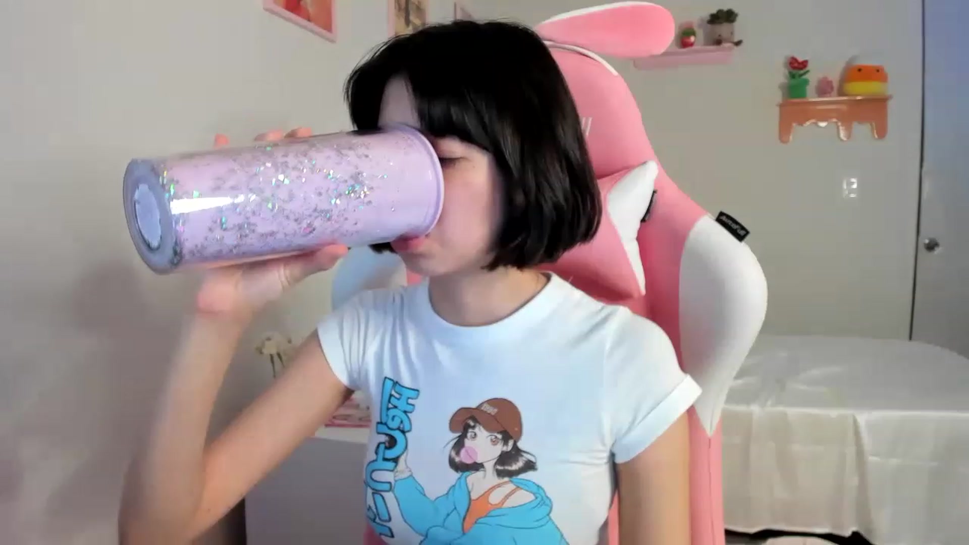Gallery image thumbnail from Cherrycute666's myfreecams stream on, 07/07/2023, 03:24 image 13 of 20