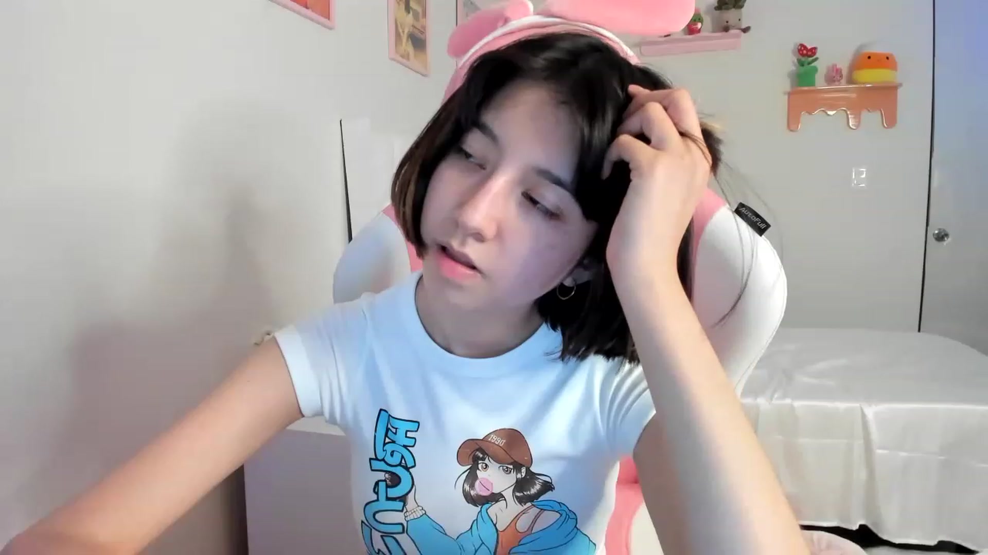 Gallery image thumbnail from Cherrycute666's myfreecams stream on, 07/07/2023, 03:24 image 14 of 20