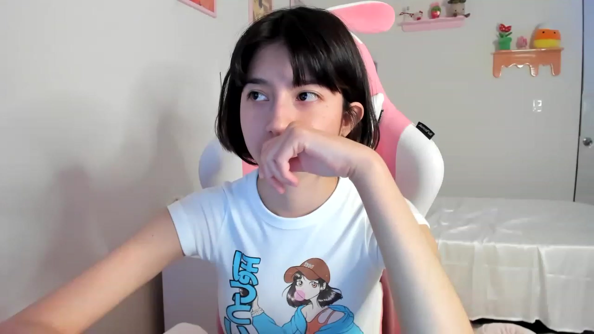 Gallery image thumbnail from Cherrycute666's myfreecams stream on, 07/07/2023, 03:24 image 17 of 20