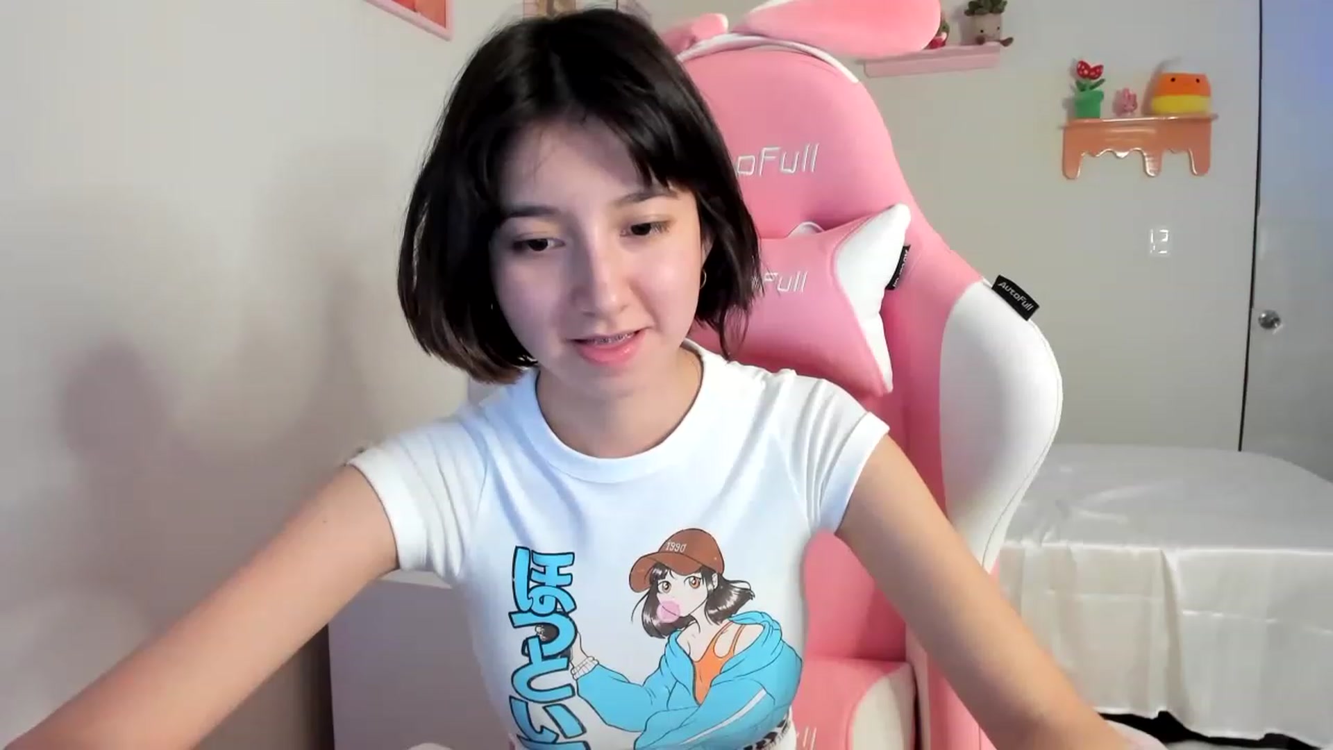 Gallery image thumbnail from Cherrycute666's myfreecams stream on, 07/07/2023, 03:24 image 15 of 20