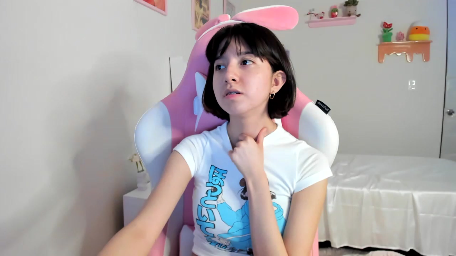 Gallery image thumbnail from Cherrycute666's myfreecams stream on, 07/07/2023, 03:24 image 18 of 20