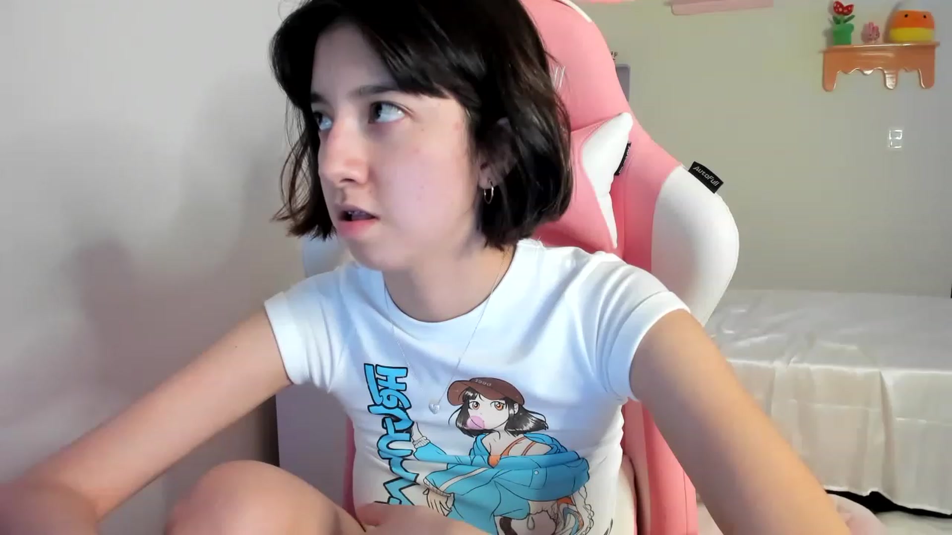 Gallery image thumbnail from Cherrycute666's myfreecams stream on, 07/07/2023, 05:49 image 10 of 20