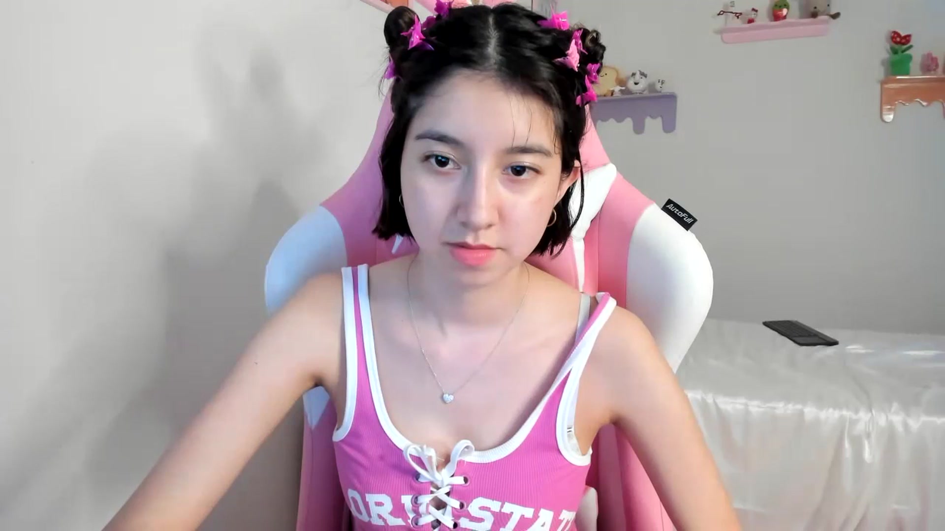 Gallery image thumbnail from Cherrycute666's myfreecams stream on, 07/08/2023, 08:10 image 17 of 20