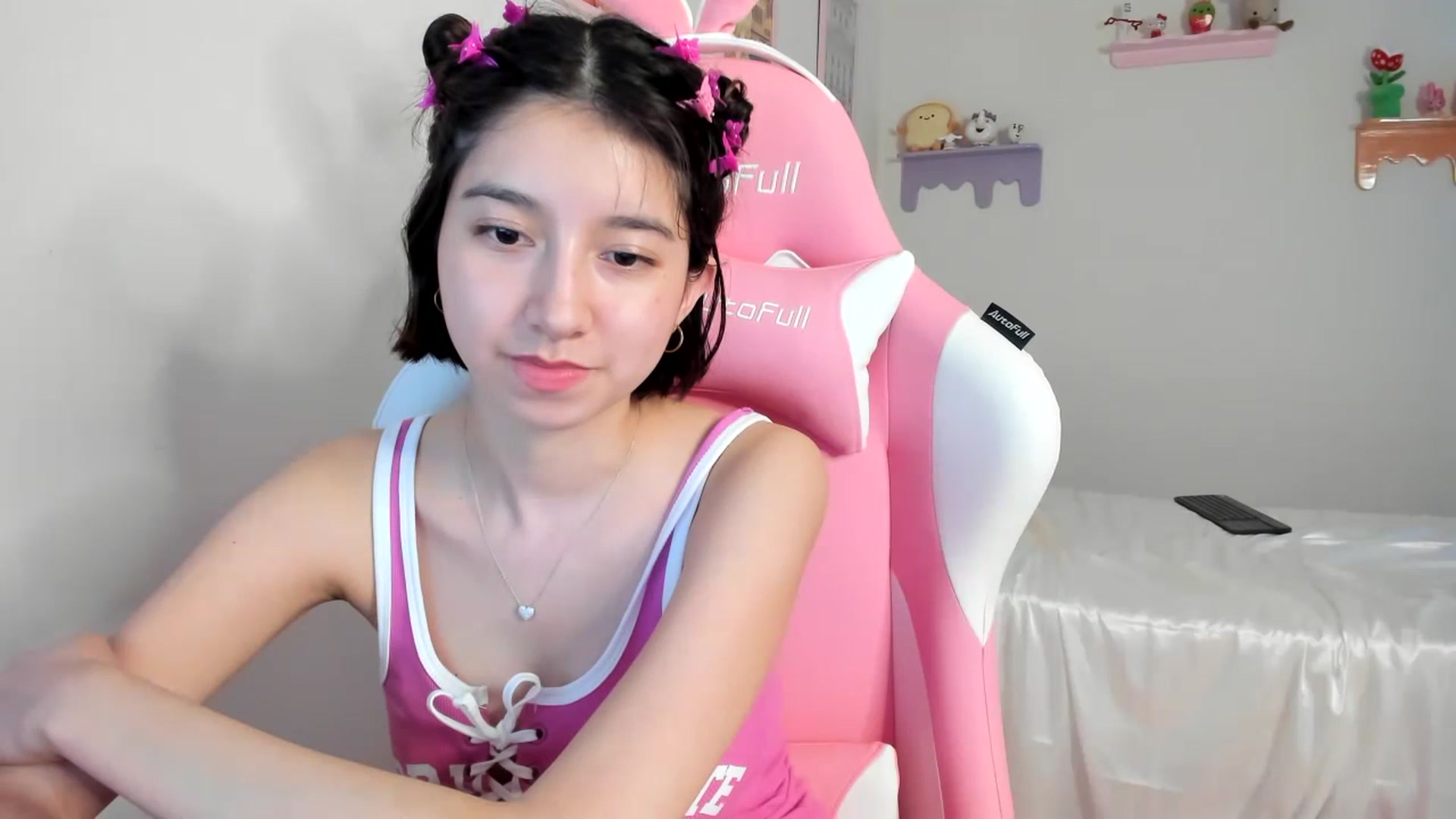 Gallery image thumbnail from Cherrycute666's myfreecams stream on, 07/08/2023, 08:10 image 18 of 20