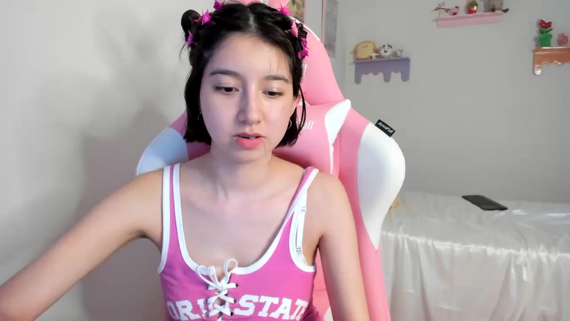 Gallery image thumbnail from Cherrycute666's myfreecams stream on, 07/08/2023, 08:10 image 19 of 20