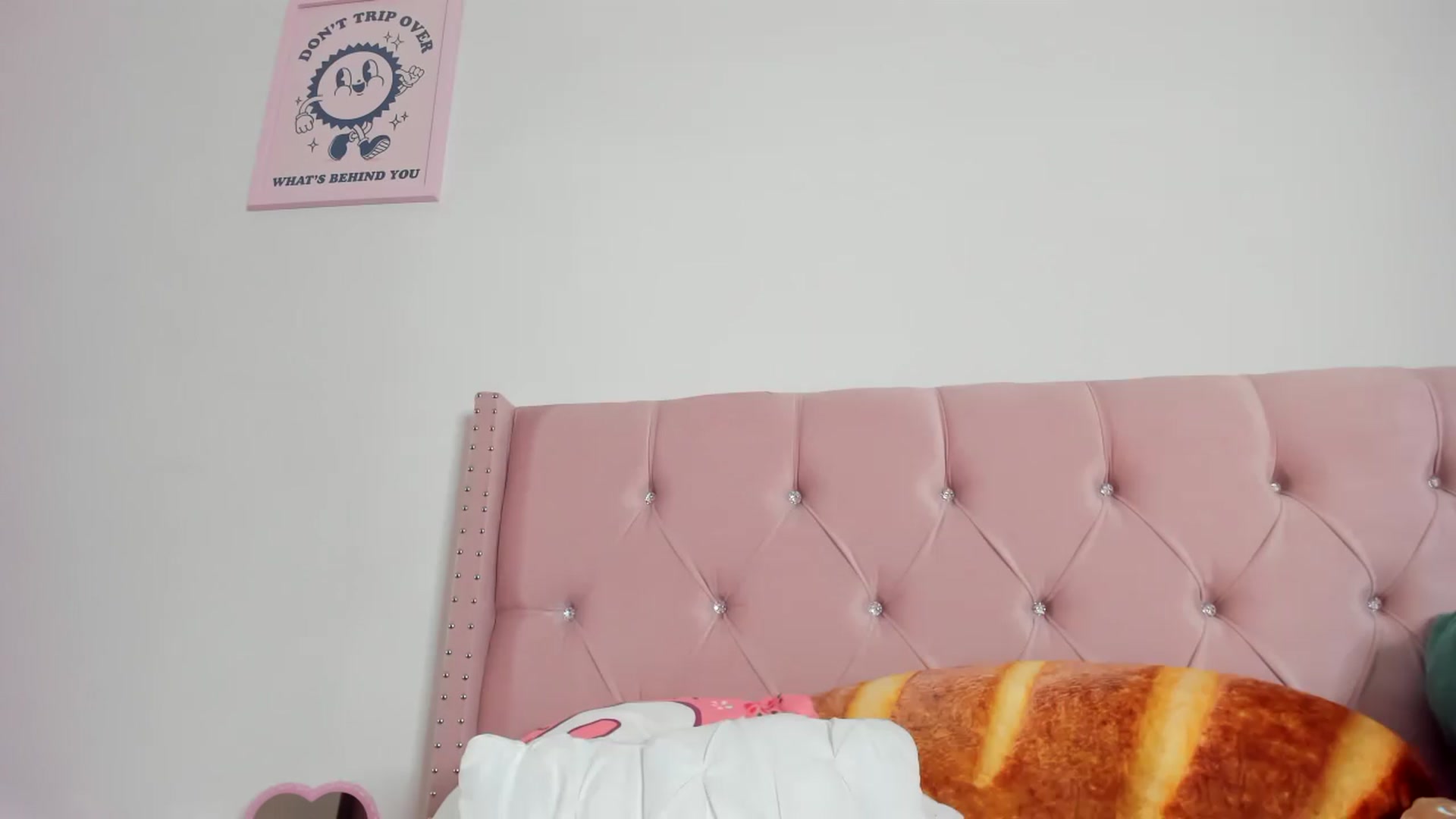 Gallery image thumbnail from Cherrycute666's myfreecams stream on, 07/08/2023, 10:07 image 3 of 20