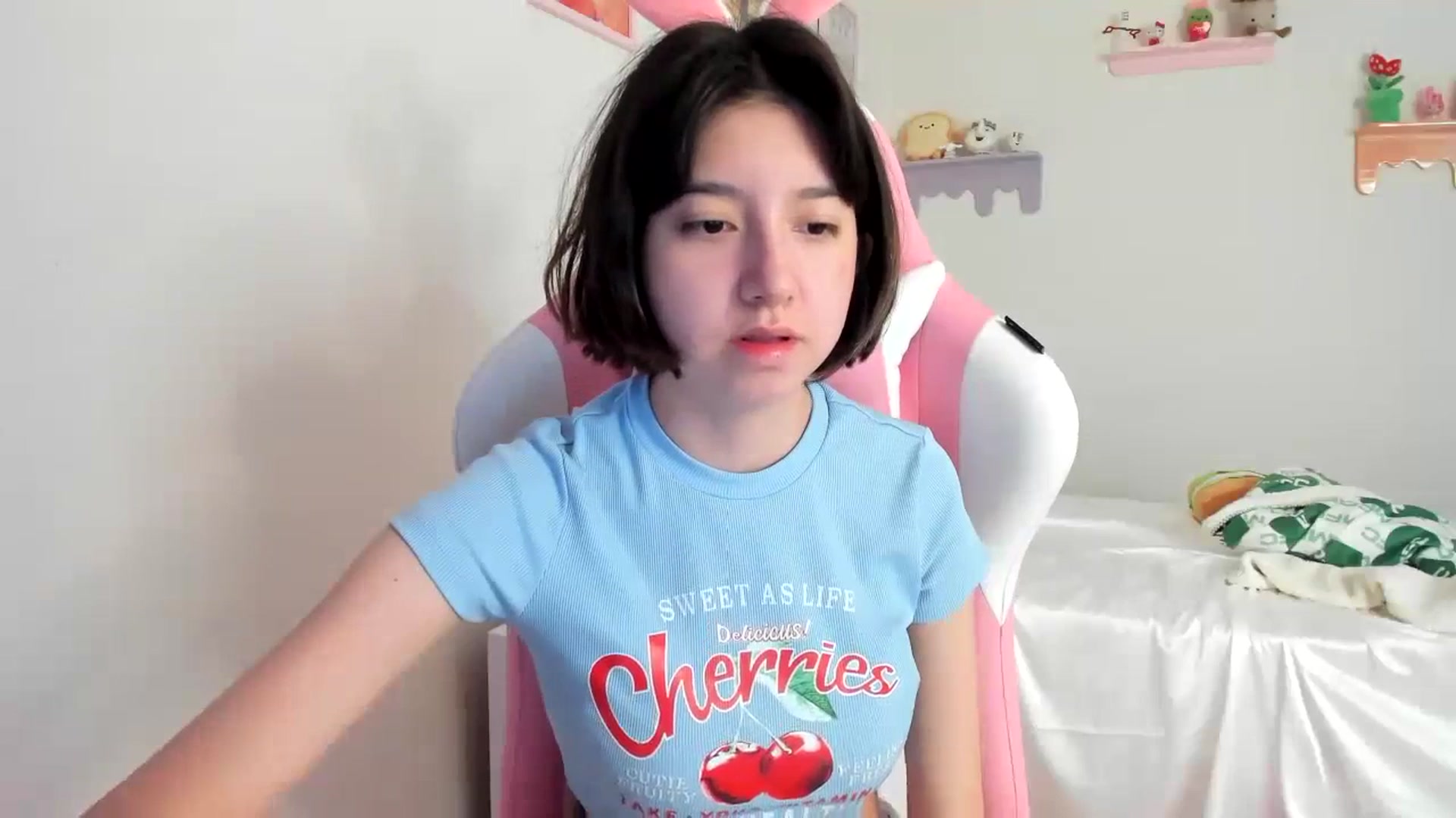 Gallery image thumbnail from Cherrycute666's myfreecams stream on, 07/08/2023, 16:53 image 2 of 20