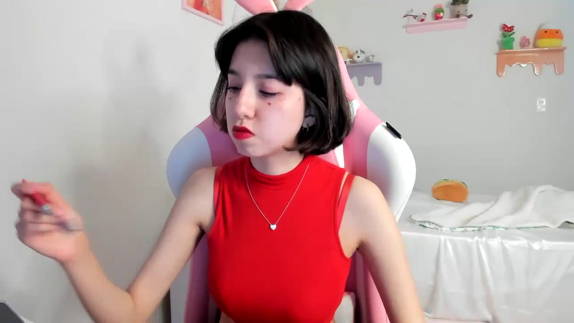 Gallery image thumbnail from Cherrycute666's myfreecams stream on, 07/08/2023, 20:12 image 7 of 20