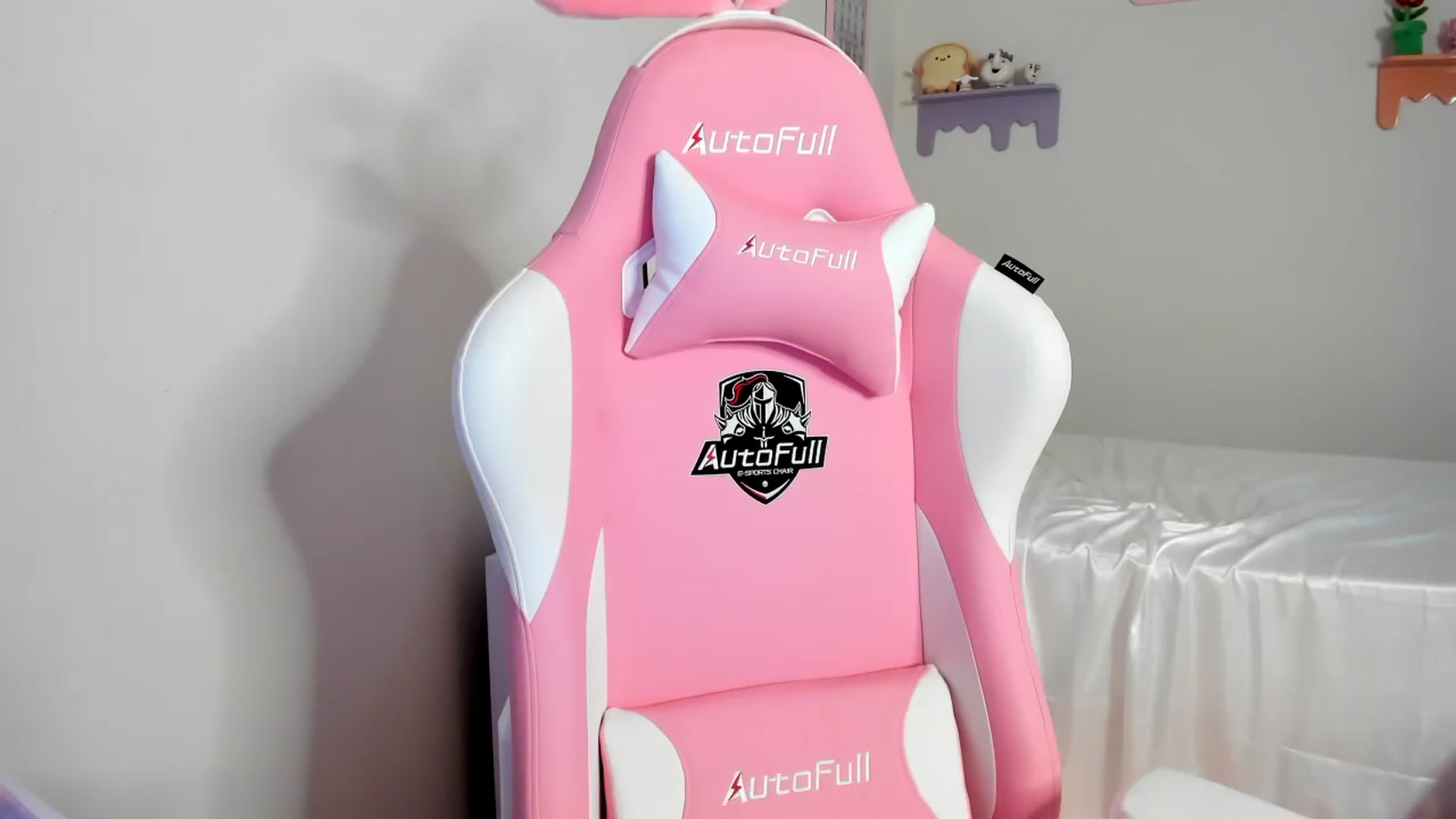 Gallery image thumbnail from Cherrycute666's myfreecams stream on, 07/09/2023, 10:11 image 9 of 20