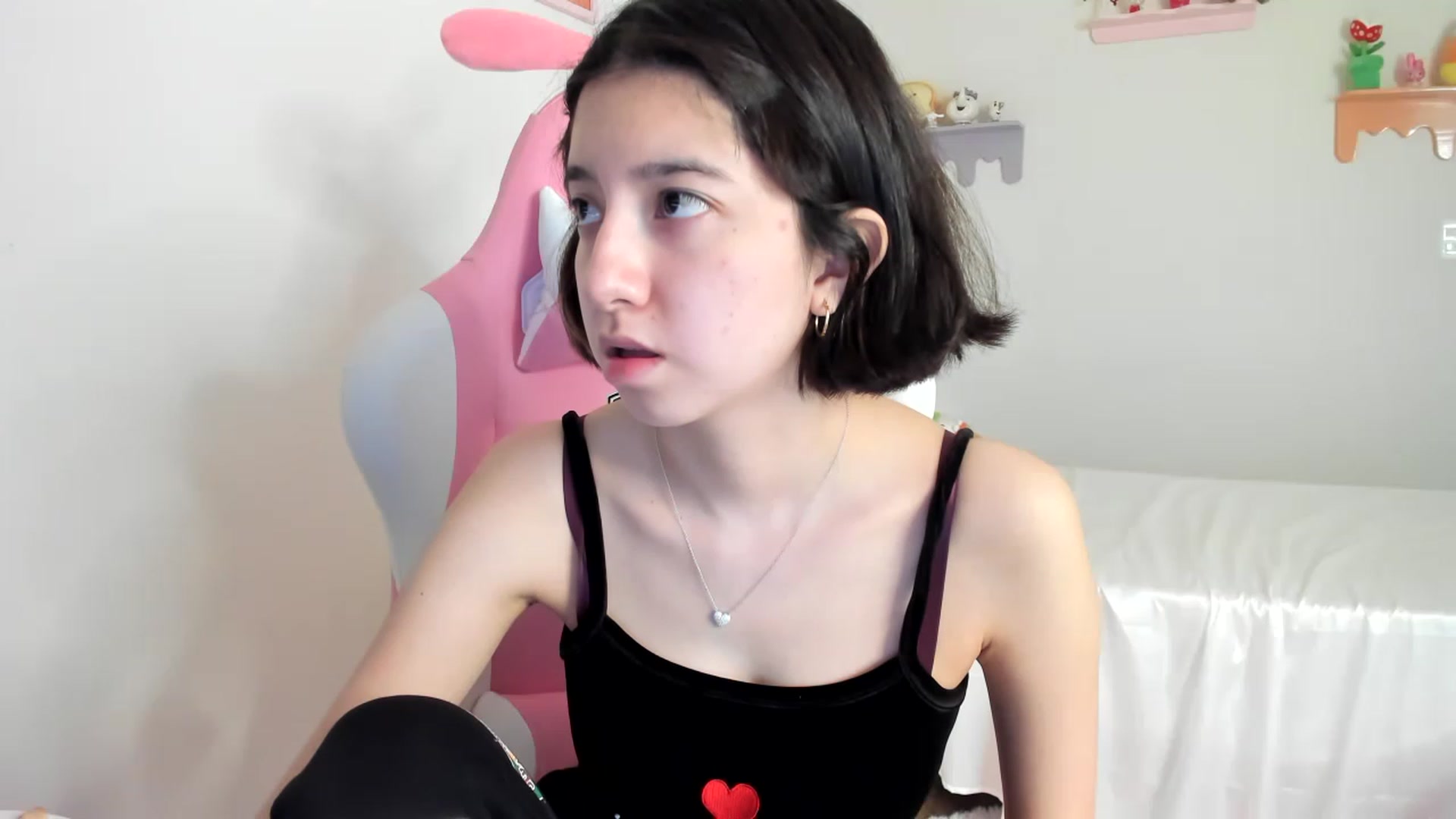Gallery image thumbnail from Cherrycute666's myfreecams stream on, 07/09/2023, 22:06 image 5 of 20