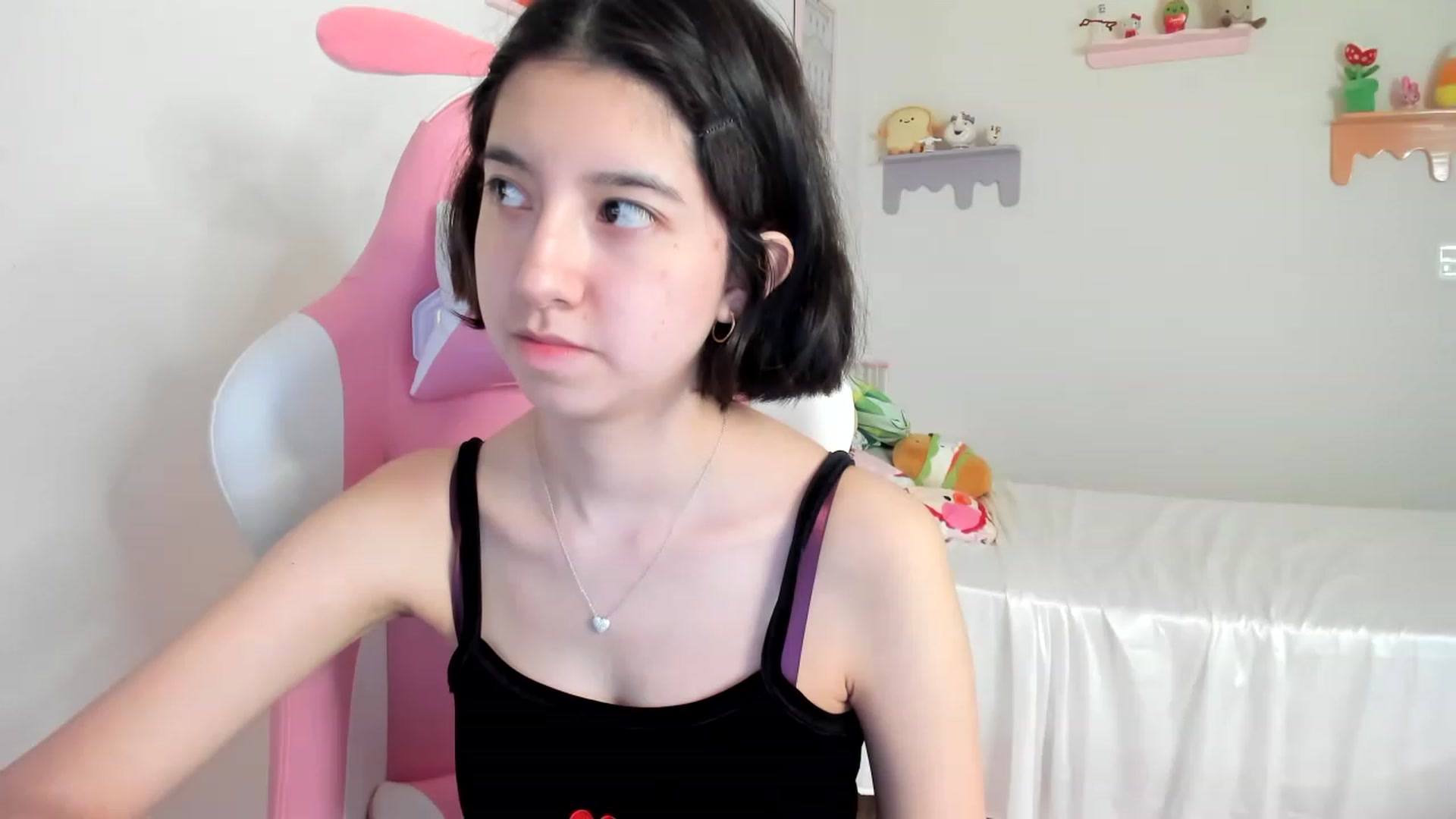 Gallery image thumbnail from Cherrycute666's myfreecams stream on, 07/09/2023, 22:06 image 14 of 20
