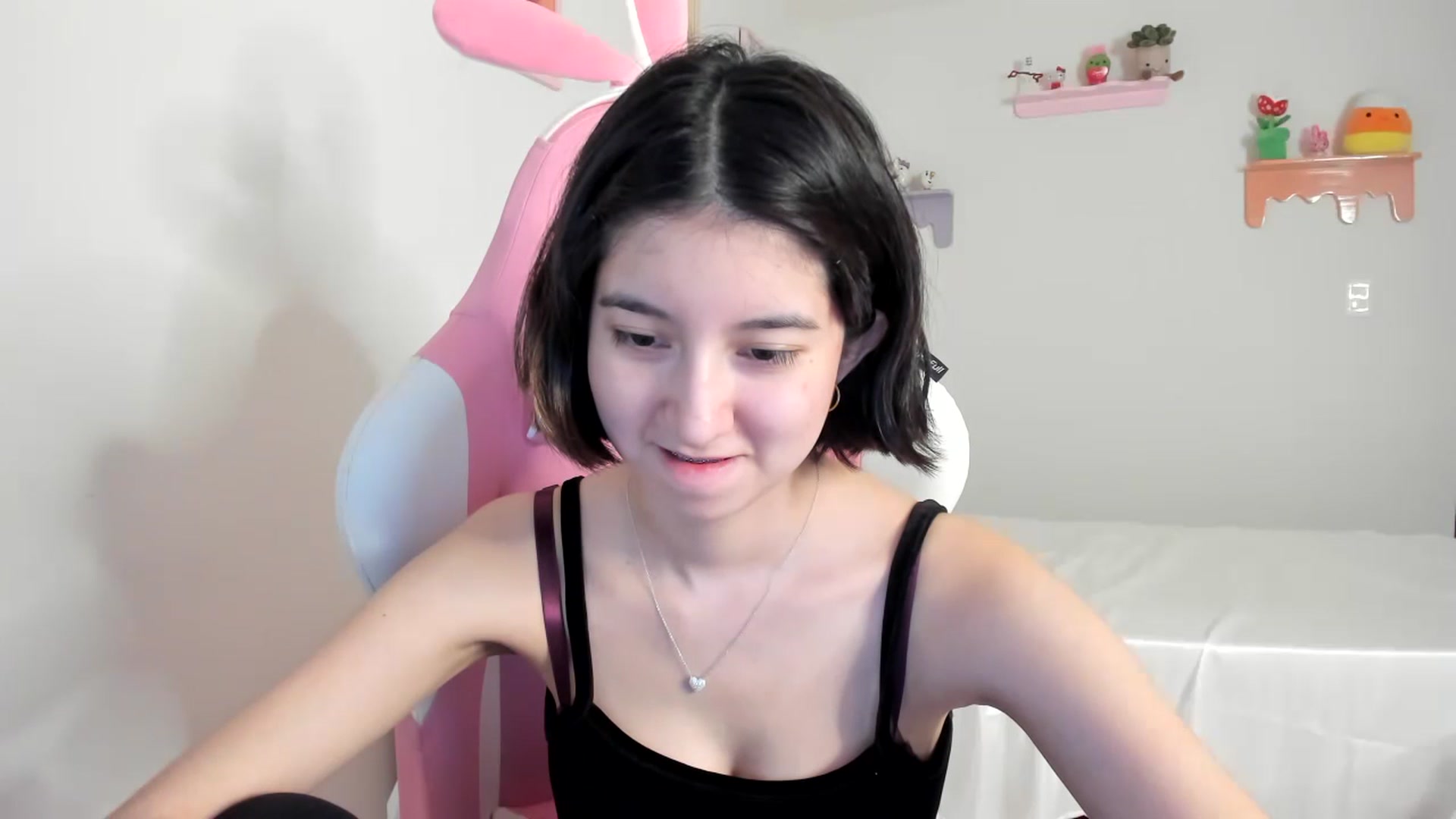 Gallery image thumbnail from Cherrycute666's myfreecams stream on, 07/09/2023, 23:09 image 1 of 20