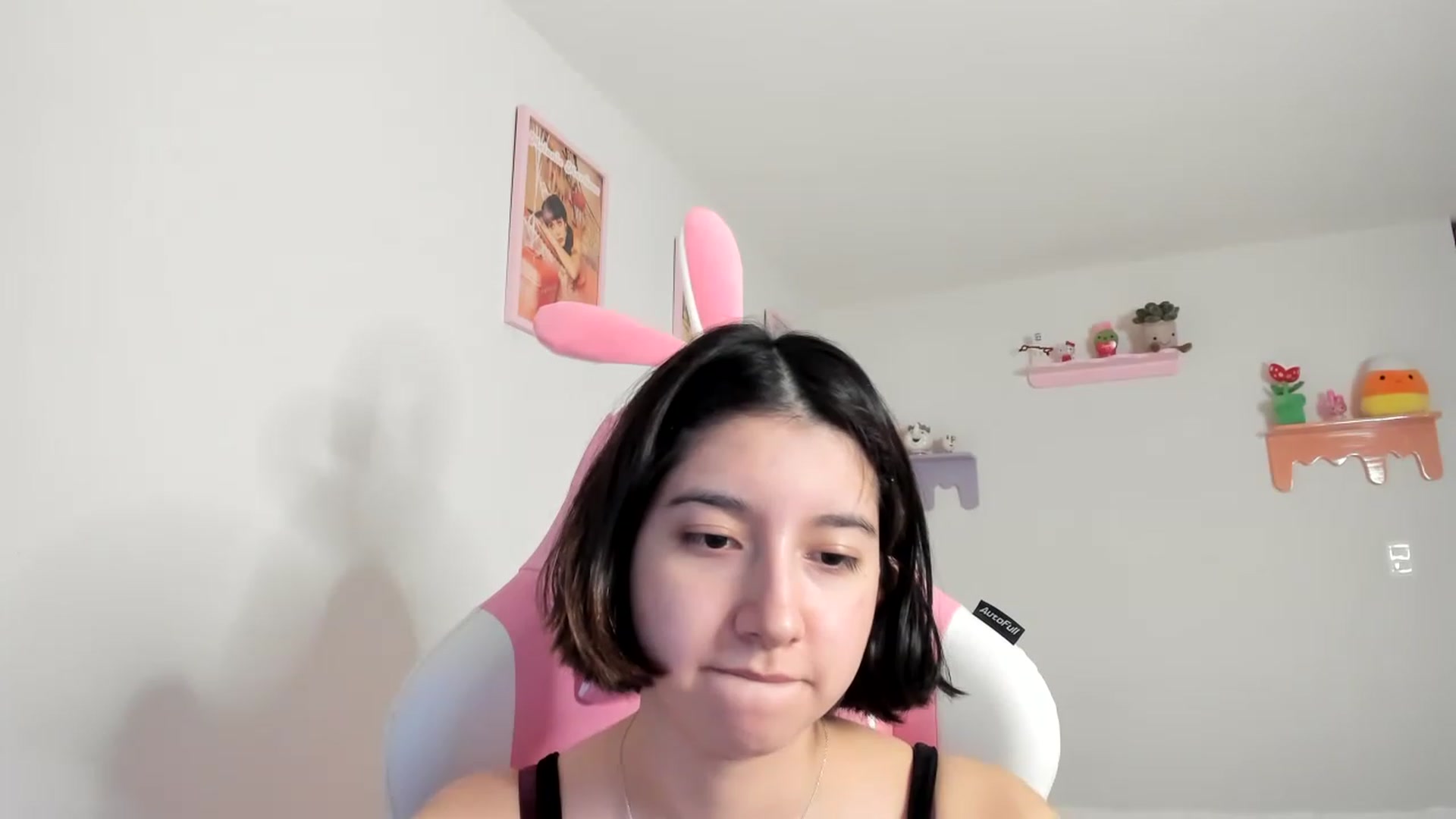 Gallery image thumbnail from Cherrycute666's myfreecams stream on, 07/10/2023, 24:02 image 9 of 20